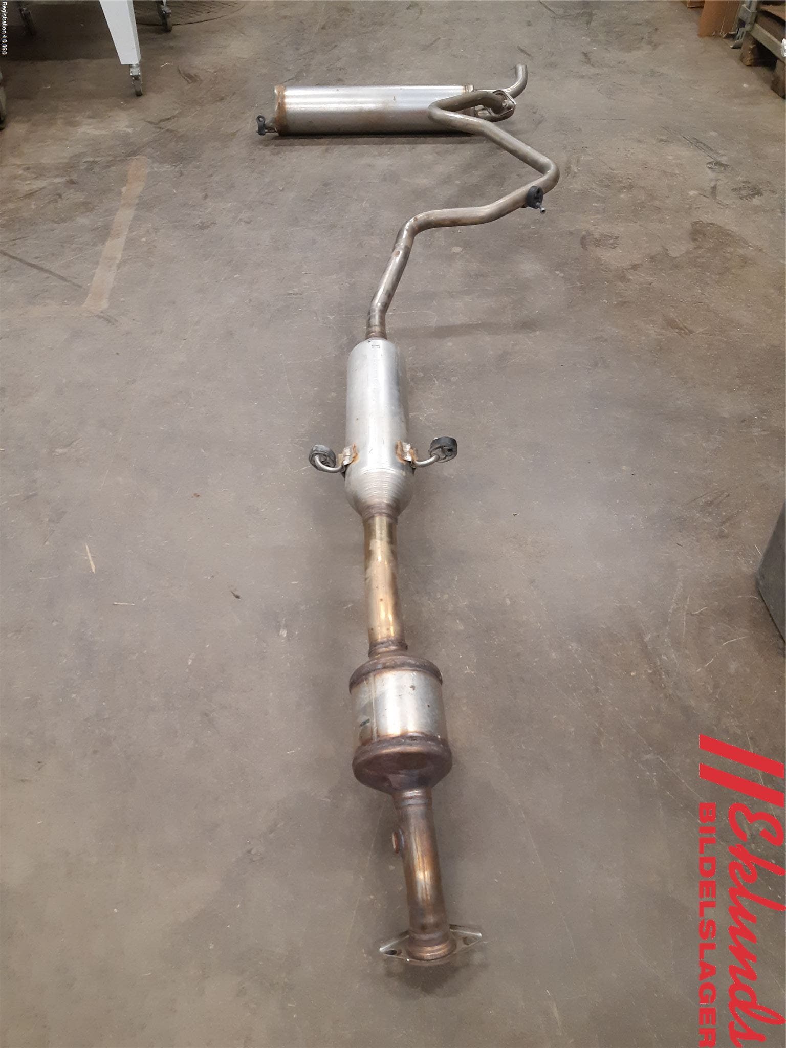 Toyota YARIS CROSS XP21 21- Avgas Halvsats