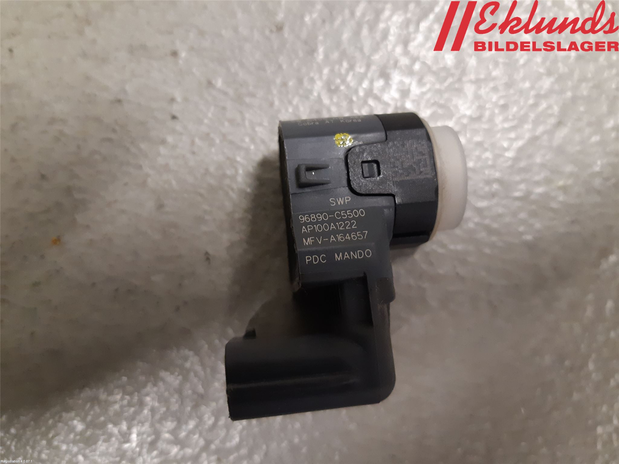 Kia SORENTO 15-20 Parkeringshjälp Frontsensor