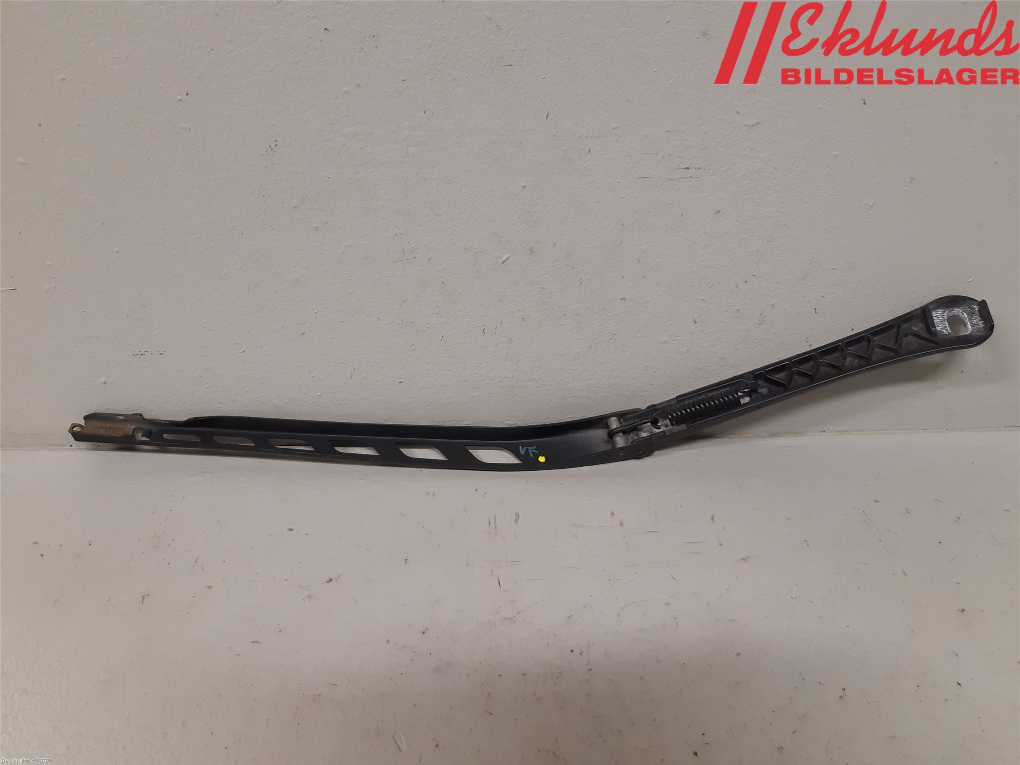 BMW 5 E60/61 Sed/Tou 02-10 Torkararm Armar Vindruta