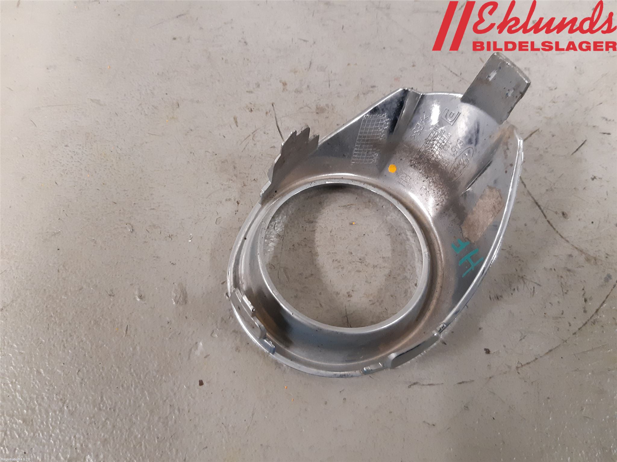 Ford FIESTA 09-12 Dimljussarg Fram