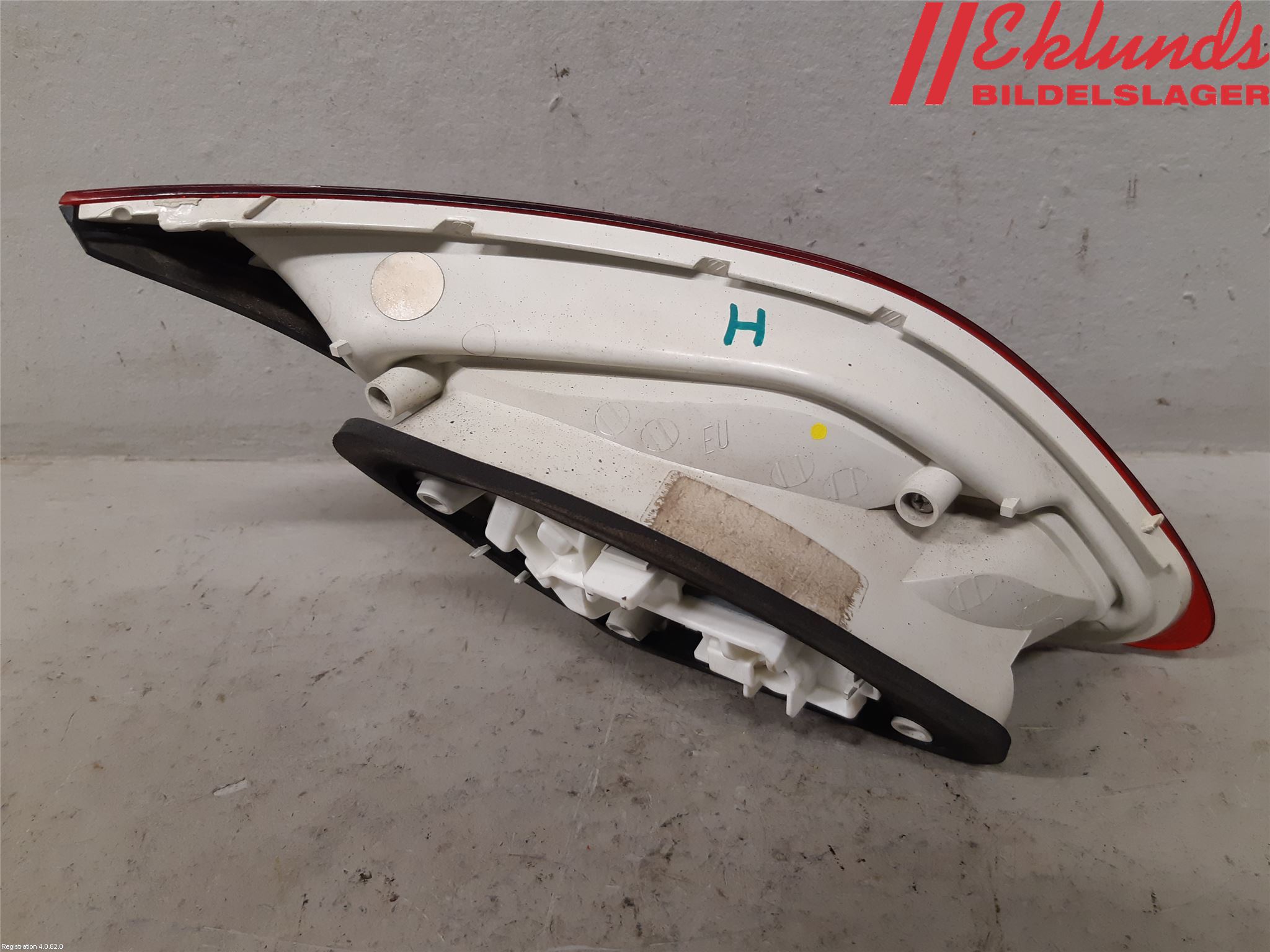 Opel ASTRA J 10-15 Bakljus Lucka Hö