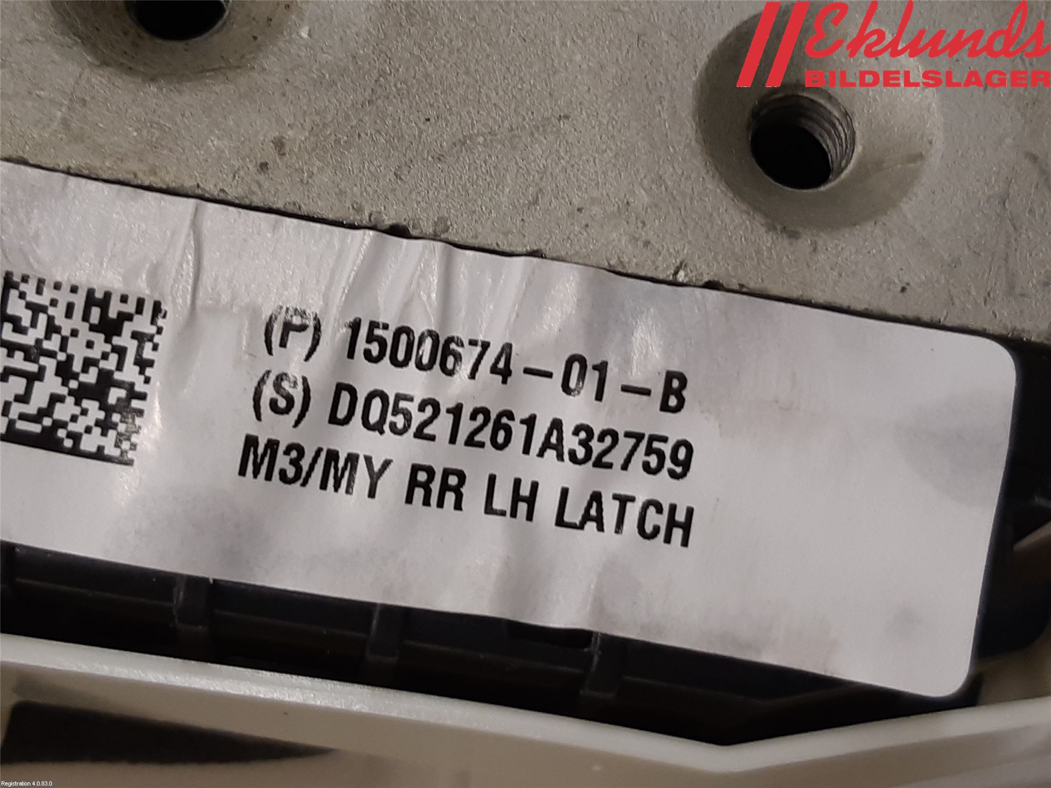 Tesla MODEL Y 21- Låskista-Dörrlås