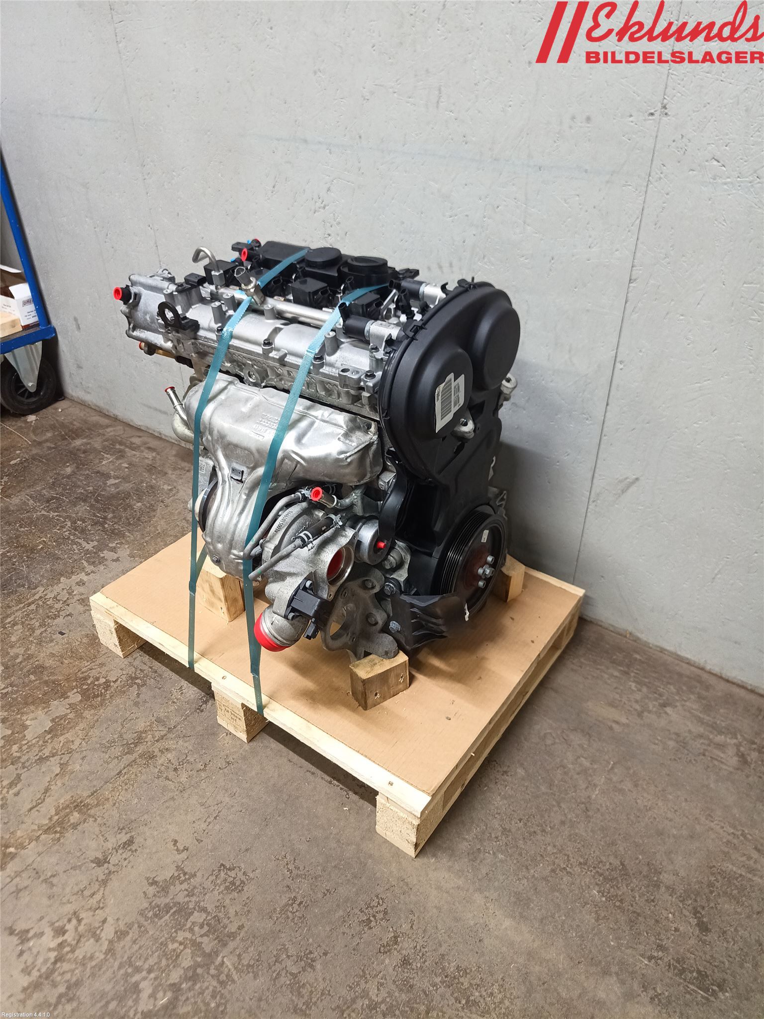 Volvo V40 CROSS COUNTRY 13-19 Motor Bensin