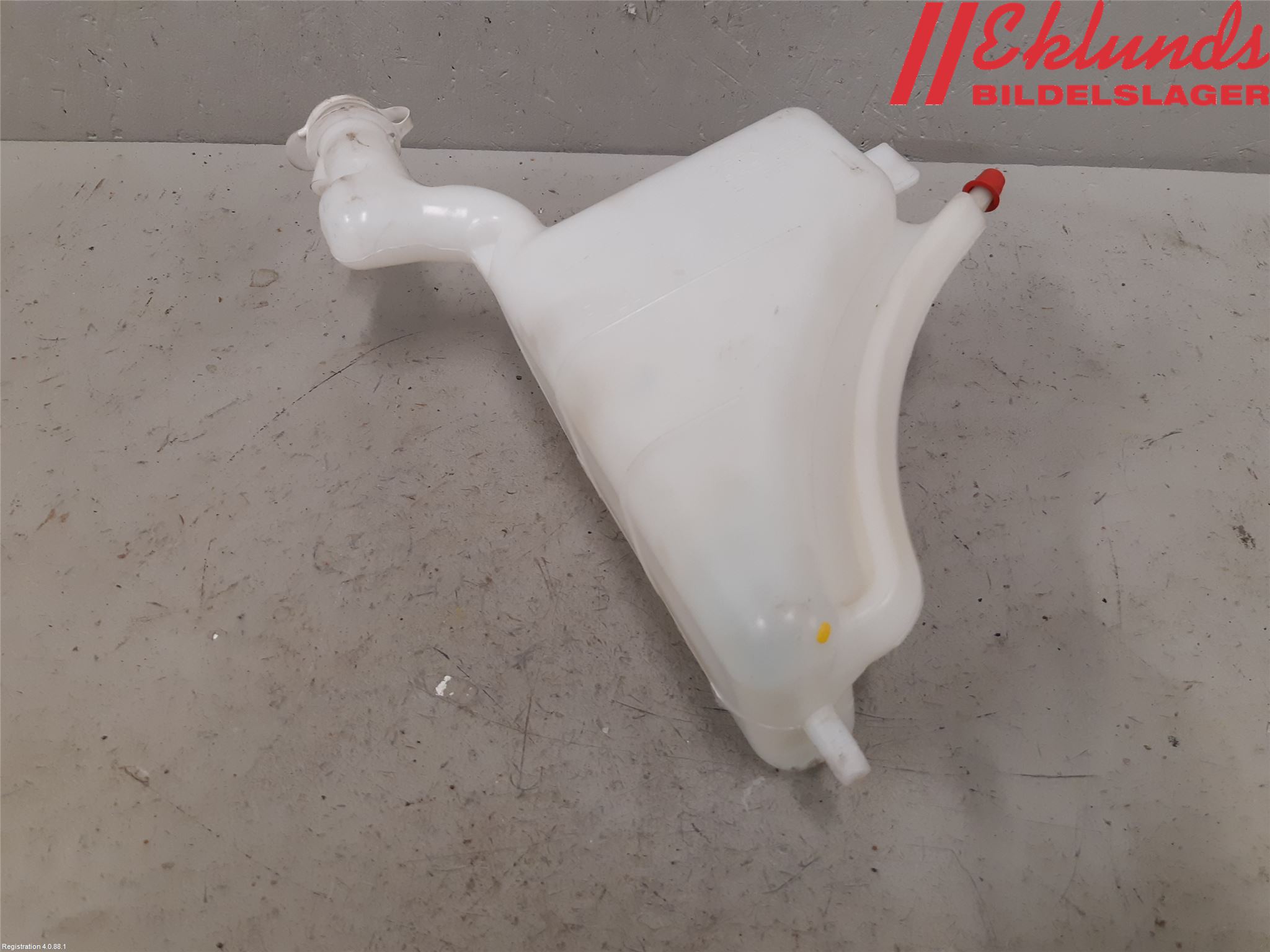 Mitsubishi OUTLANDER 13-21 Expansionstank