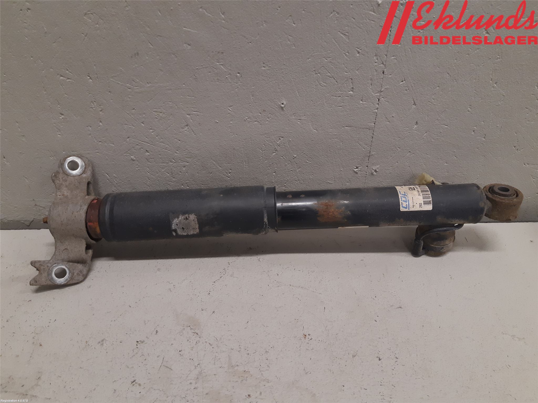 Opel INSIGNIA 09-16 Stötdämpare Bak