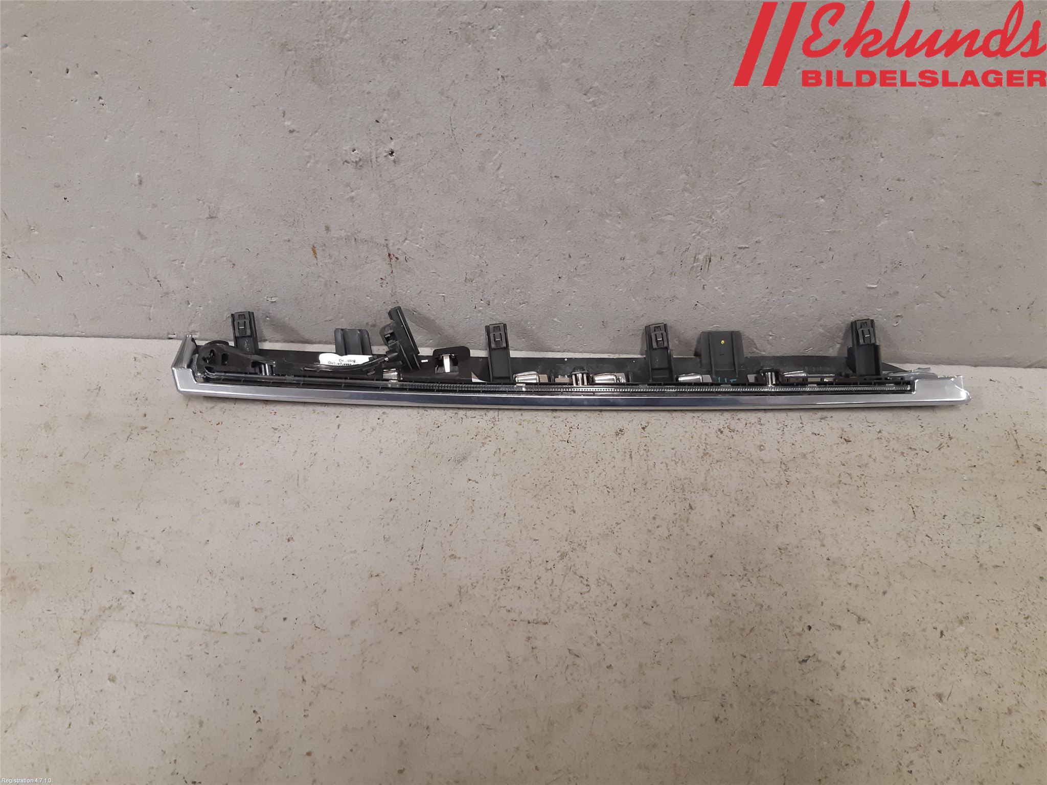 Volvo XC90/RECHARGE 16- Instrumentbräda Inlägg-Dekorlist