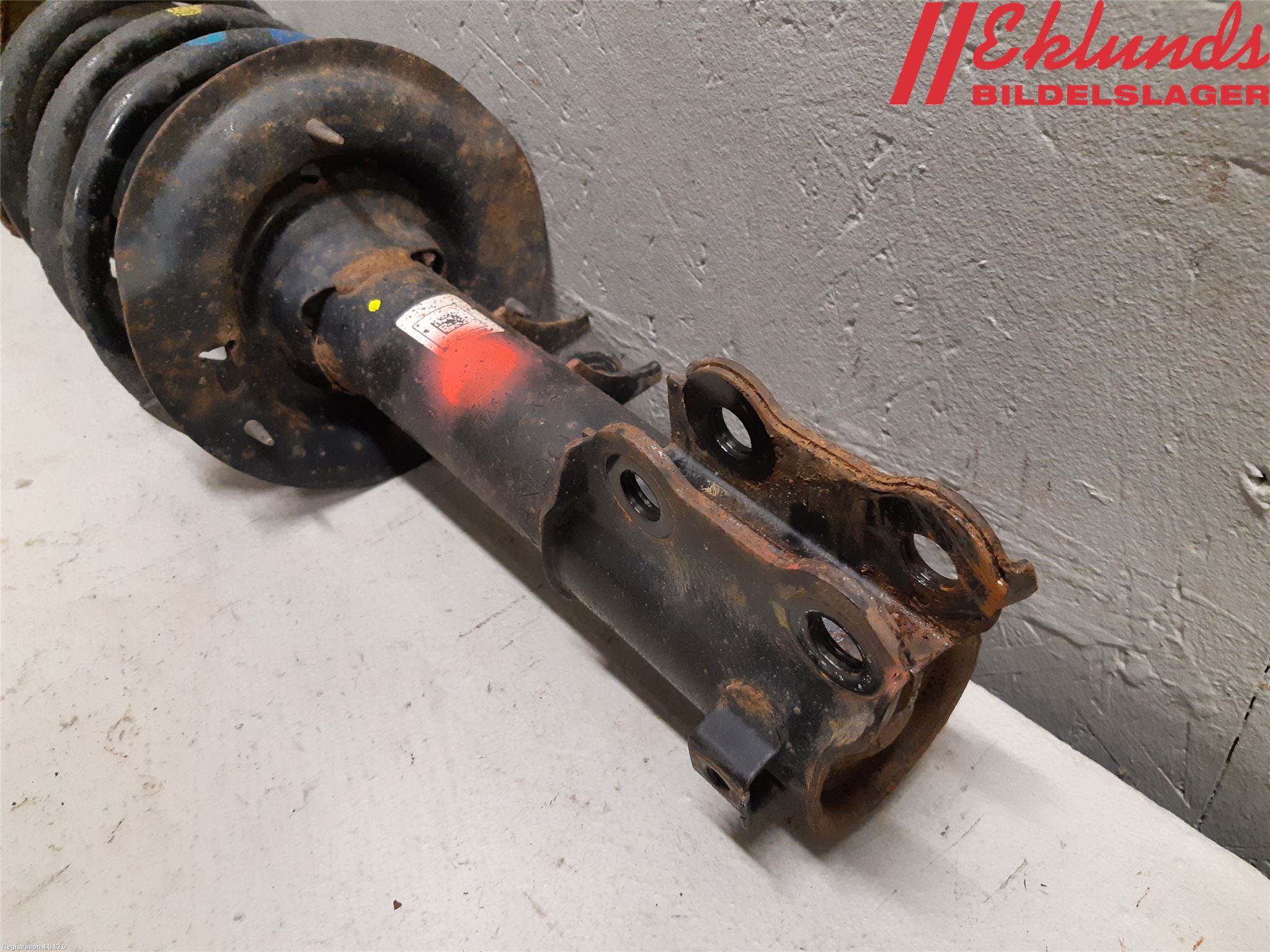 Kia CEED 12-18 Fjäderben Fram Vänster