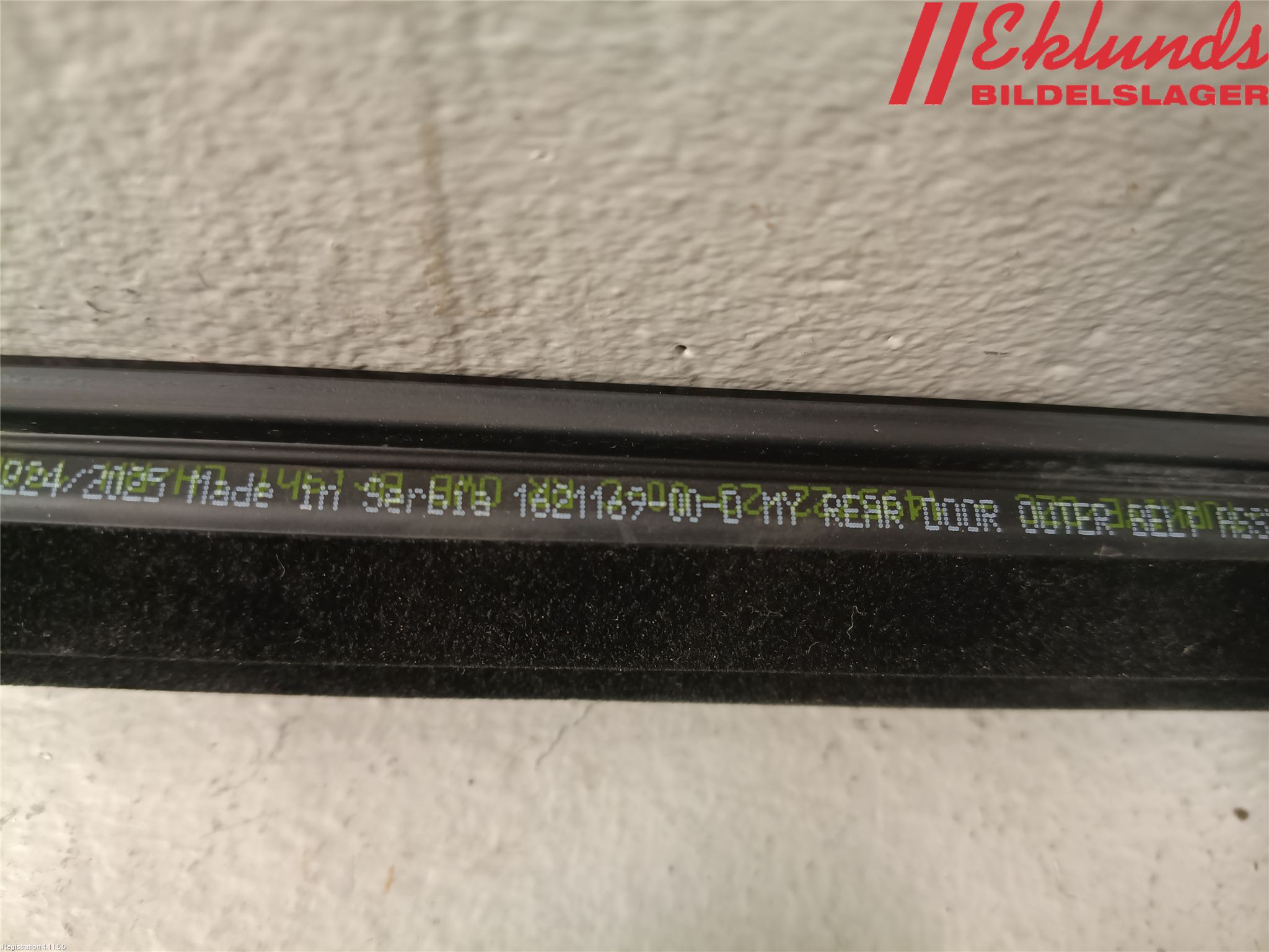 Tesla MODEL Y 21- Dörr Dekorlist Bak Hö