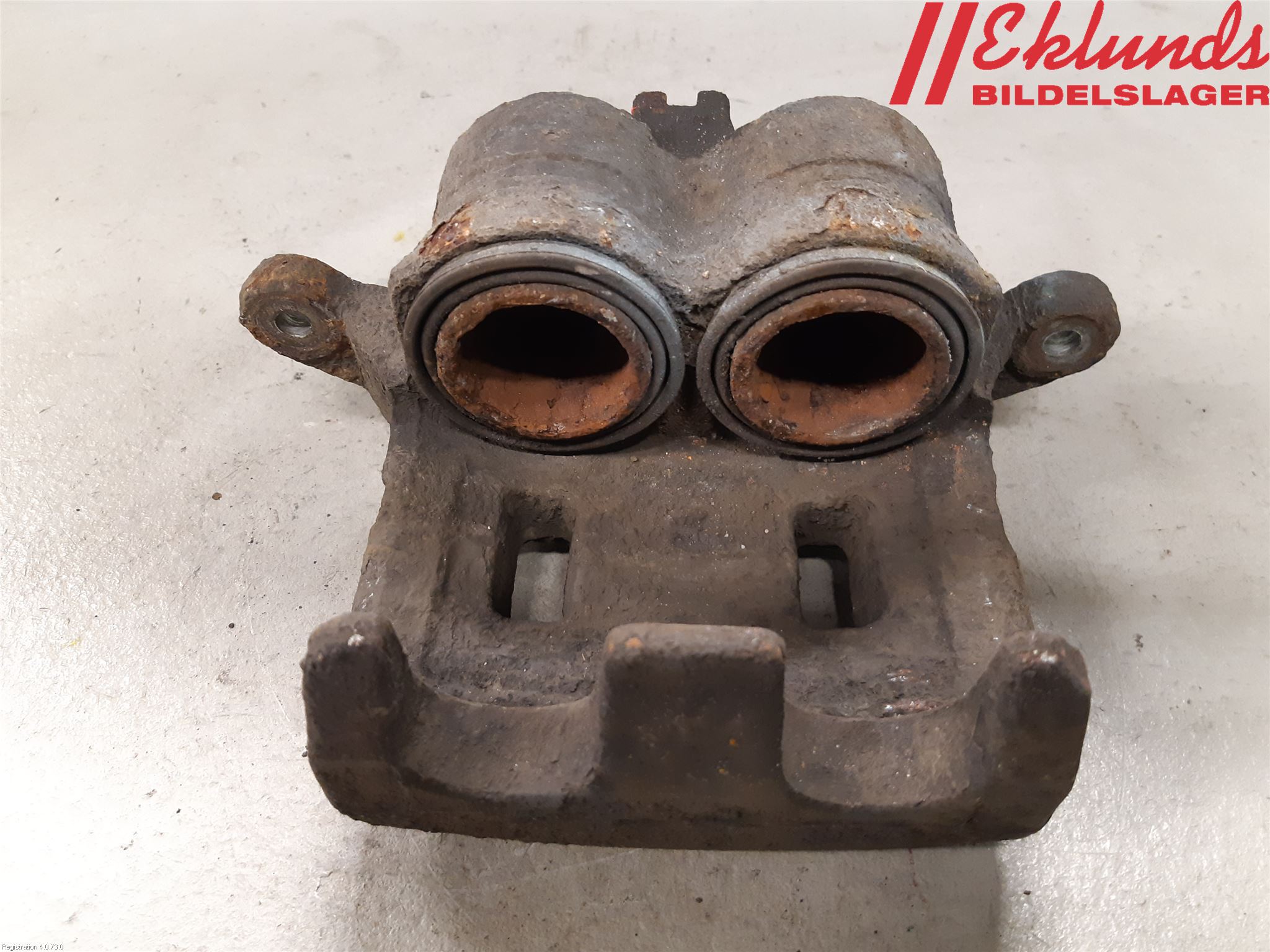 Nissan NAVARA 05-16 Bromsok Fram Vänster