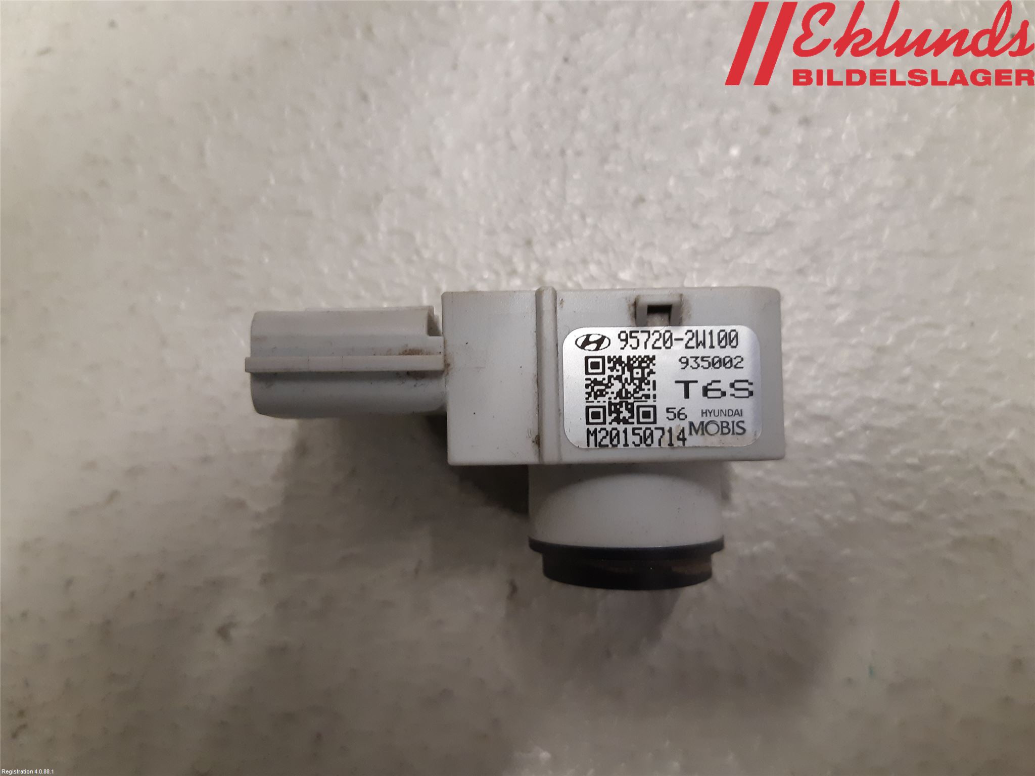 Hyundai SANTA FE 13-18 Parkeringshjälp Frontsensor