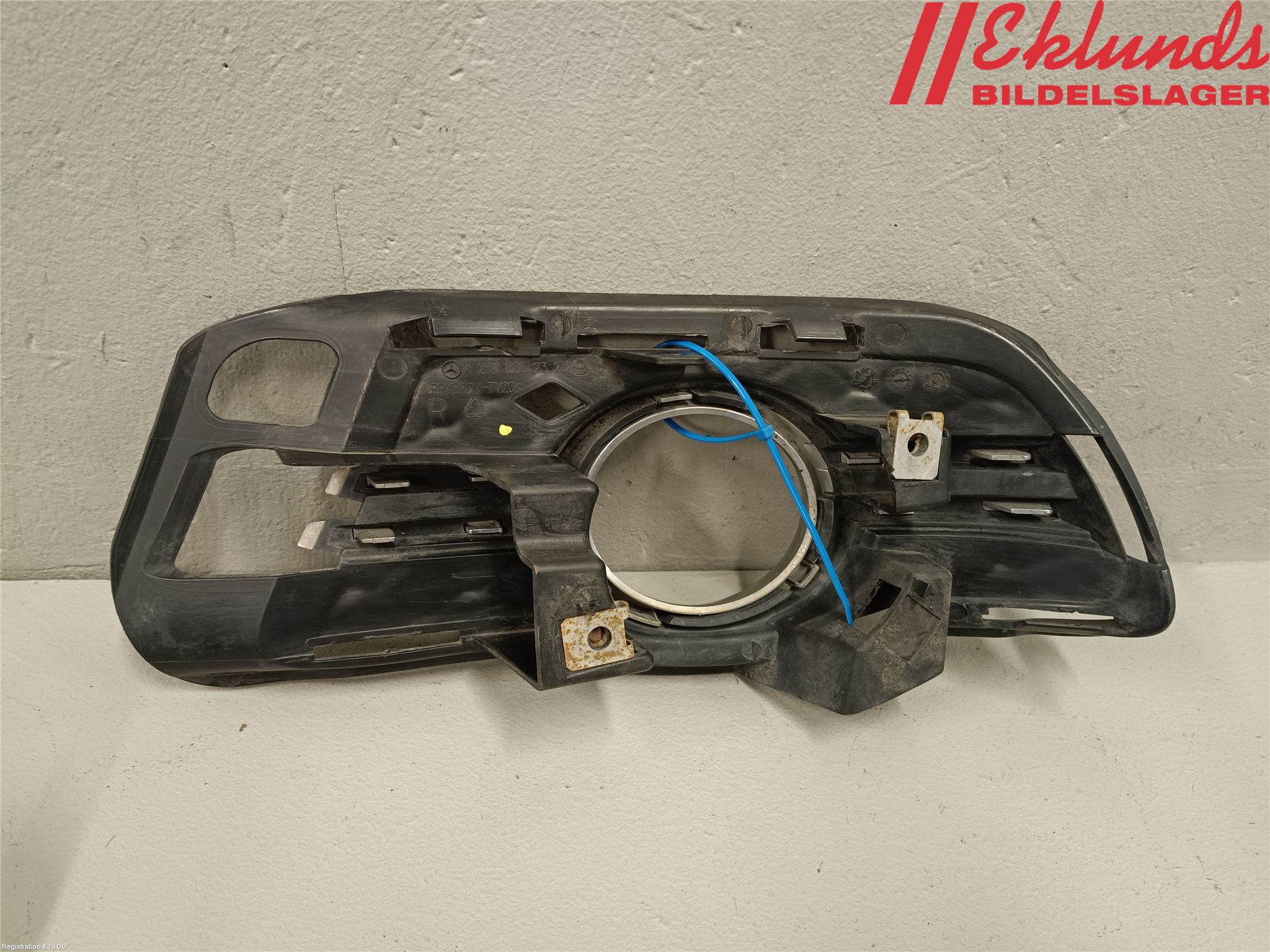 Mercedes-Benz MB C-KLASS (W204) 07-15 Dimljussarg Fram