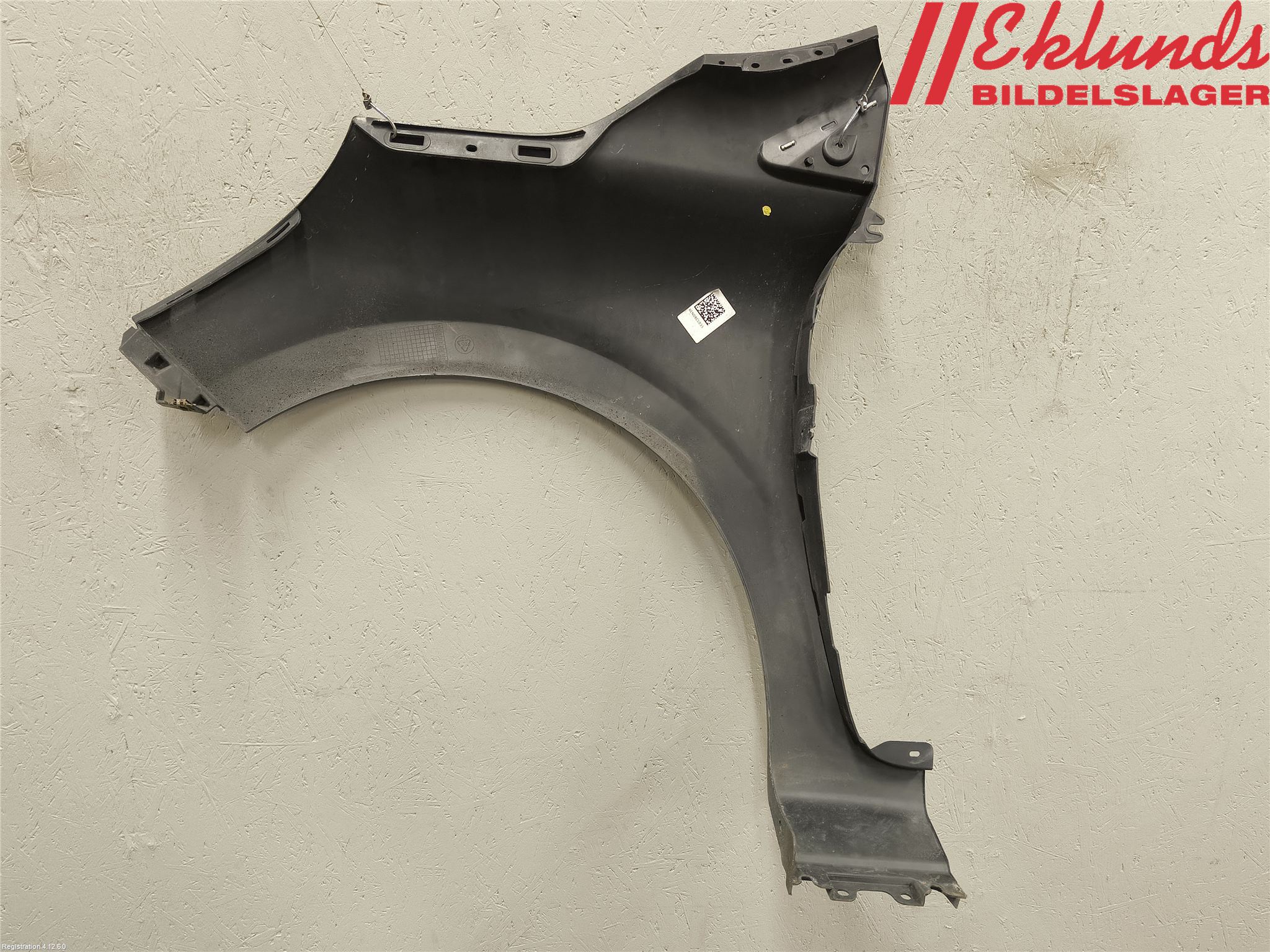 Renault CLIO IV 16-19 Skärm Fram Höger