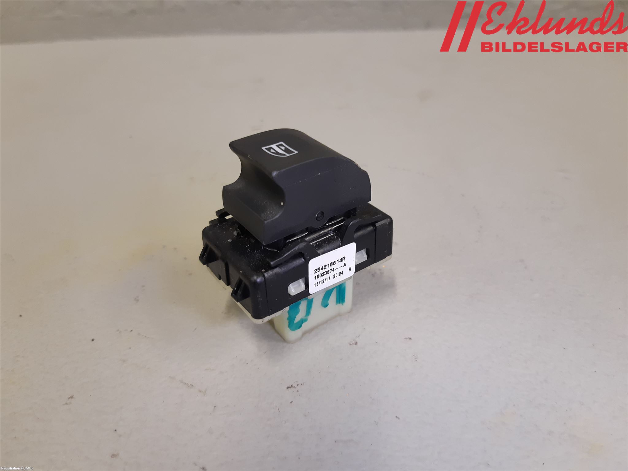 Renault CLIO IV 16-19 Strömställare Elhiss