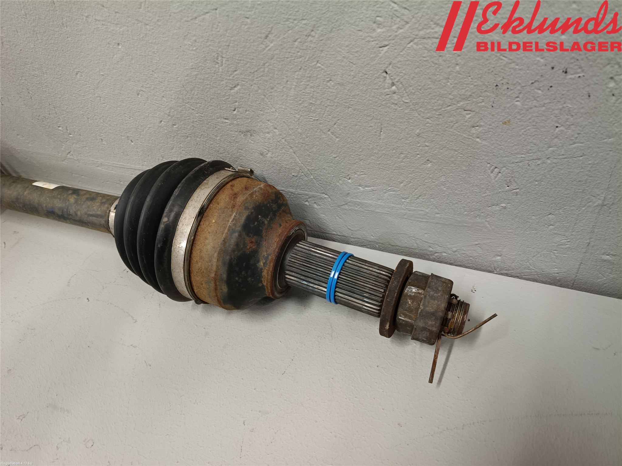 Ford TRANSIT/TOURNEO CUSTOM 13-24 Drivaxel Fram Höger