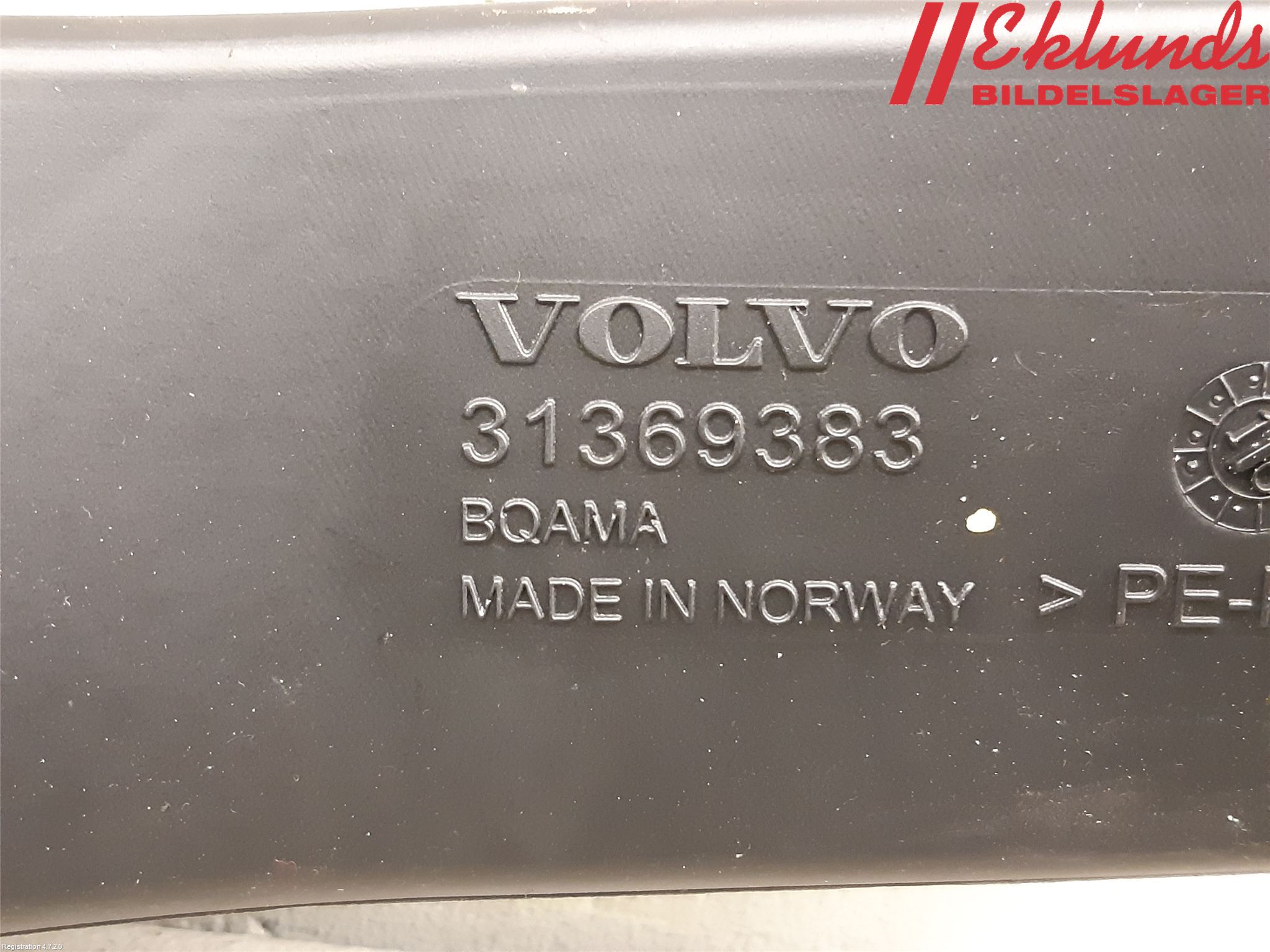 Volvo XC90/RECHARGE 16- Defrosterkanal-Munstycke