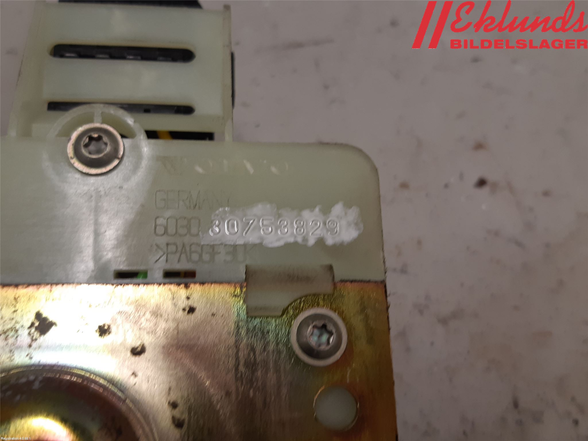 Volvo XC70 05-07 Låskista Baklucka