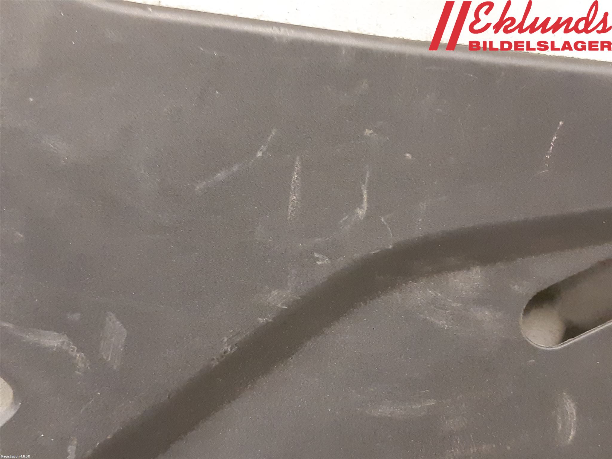 Volvo V90 CROSS COUNTRY 17->> Täckplast Front