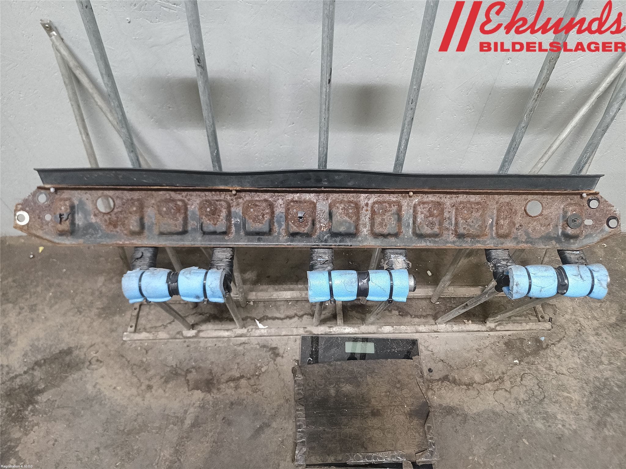 Volvo S80 07-13 Kylarfäste-Ram-Balk