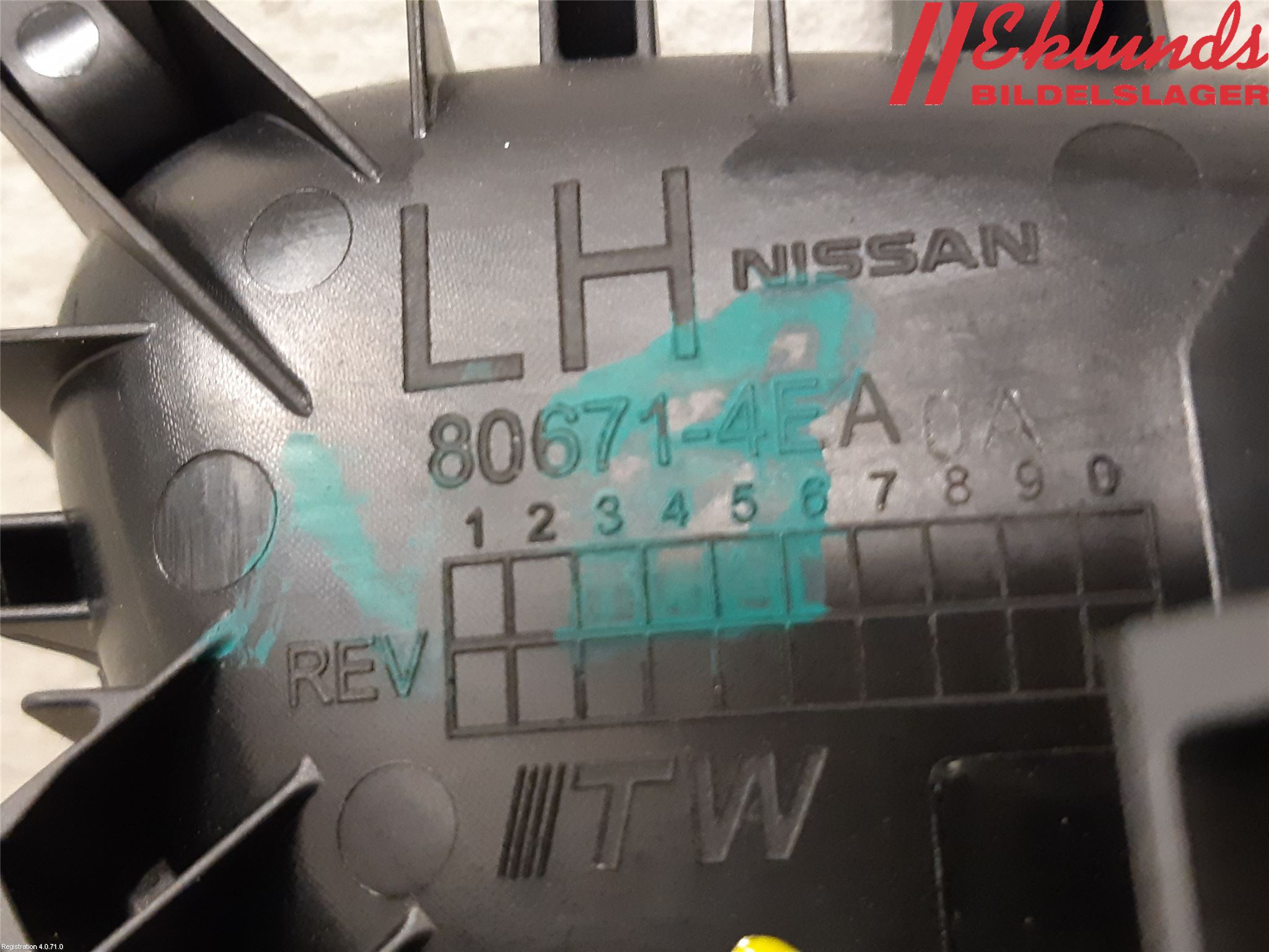 Nissan NAVARA, TREK-1 17-21 Dörrhandtag Inre Vä