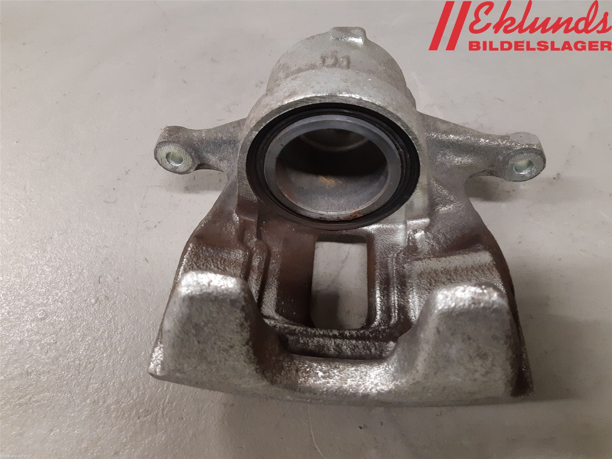 Toyota C-HR 16-23 Bromsok Fram Höger