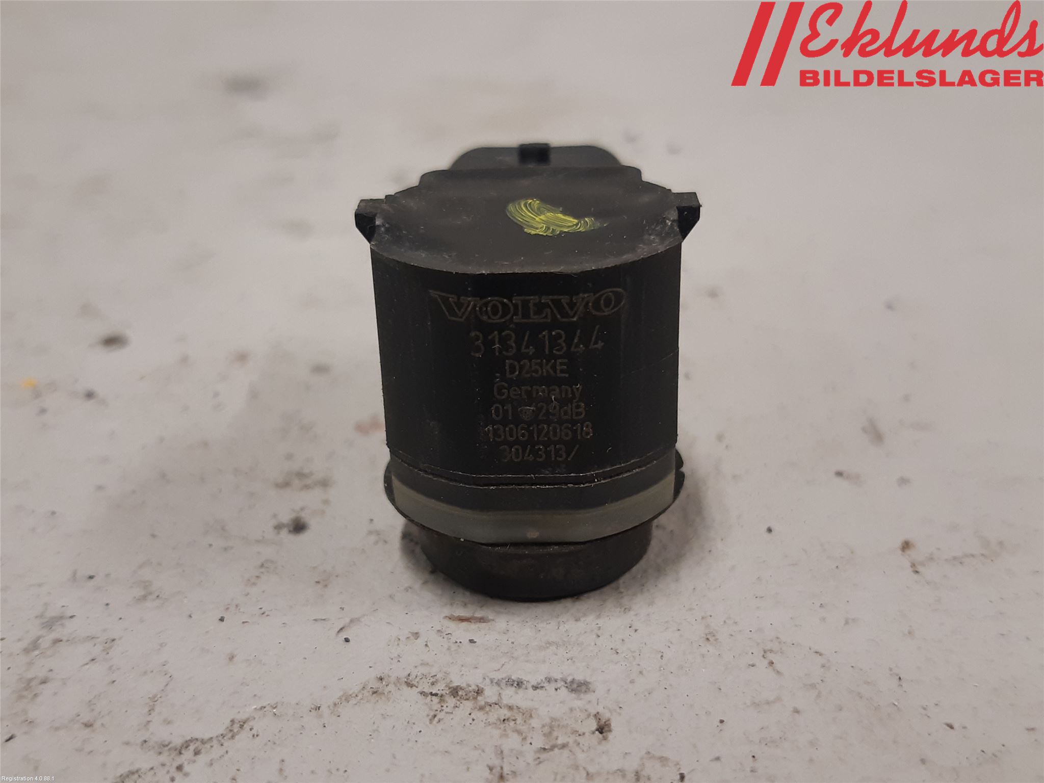 Volvo V40 12-19 Parkeringshjälp Backsensor
