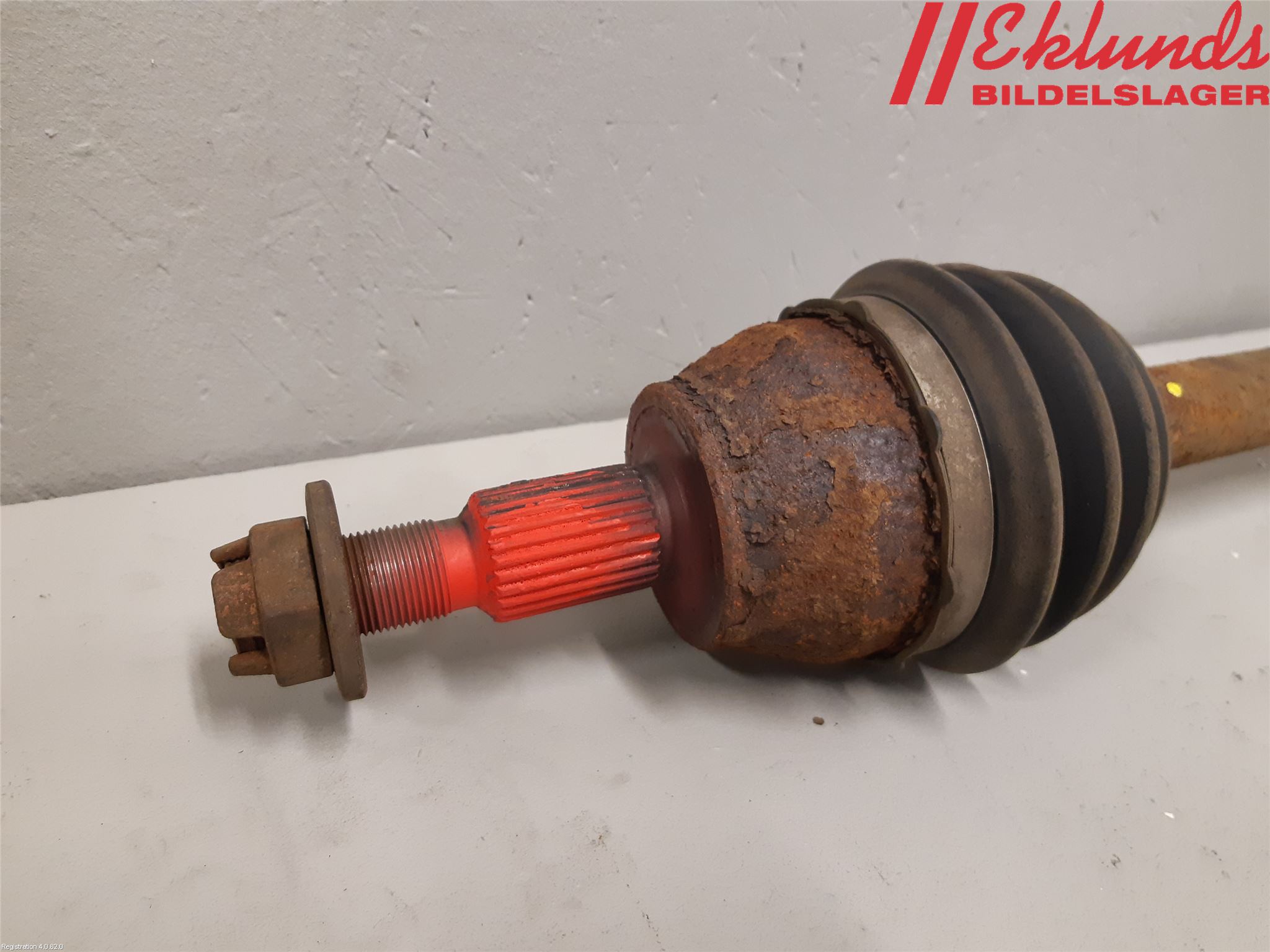 Ford TRANSIT/TOURNEO CONNECT 13-22 Drivaxel Fram Vänster