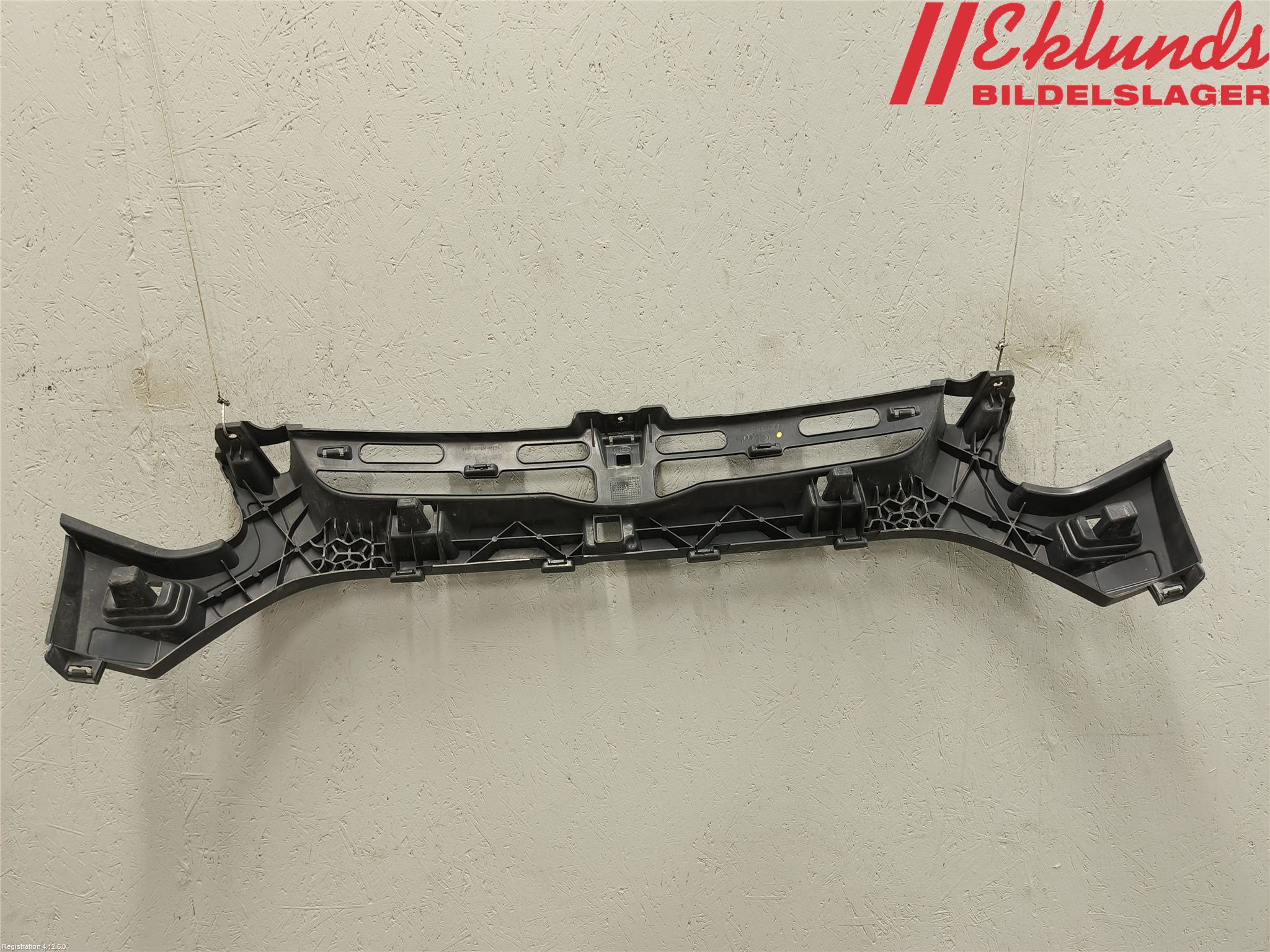 Ford TRANSIT/TOURNEO CUSTOM 13-24 Stötfångardel Fram Mitt