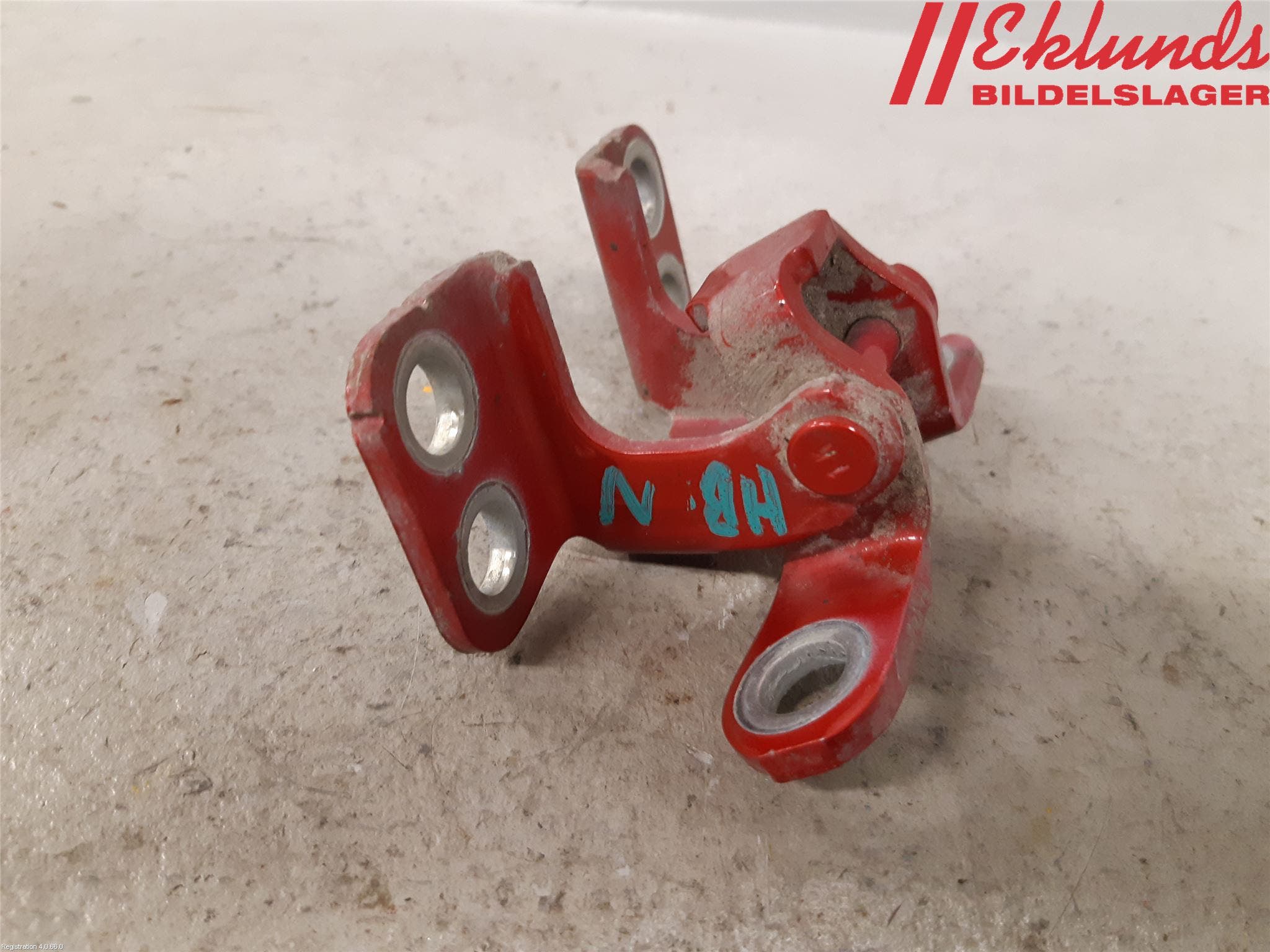 Toyota RAV 4 06-12 Bakluckegångjärn Hö