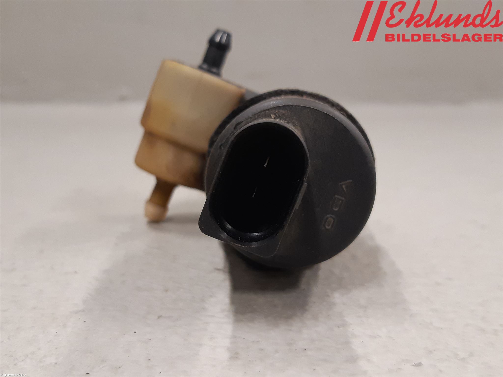 Audi A6/S6     05-11 Spolarpump Vindruta
