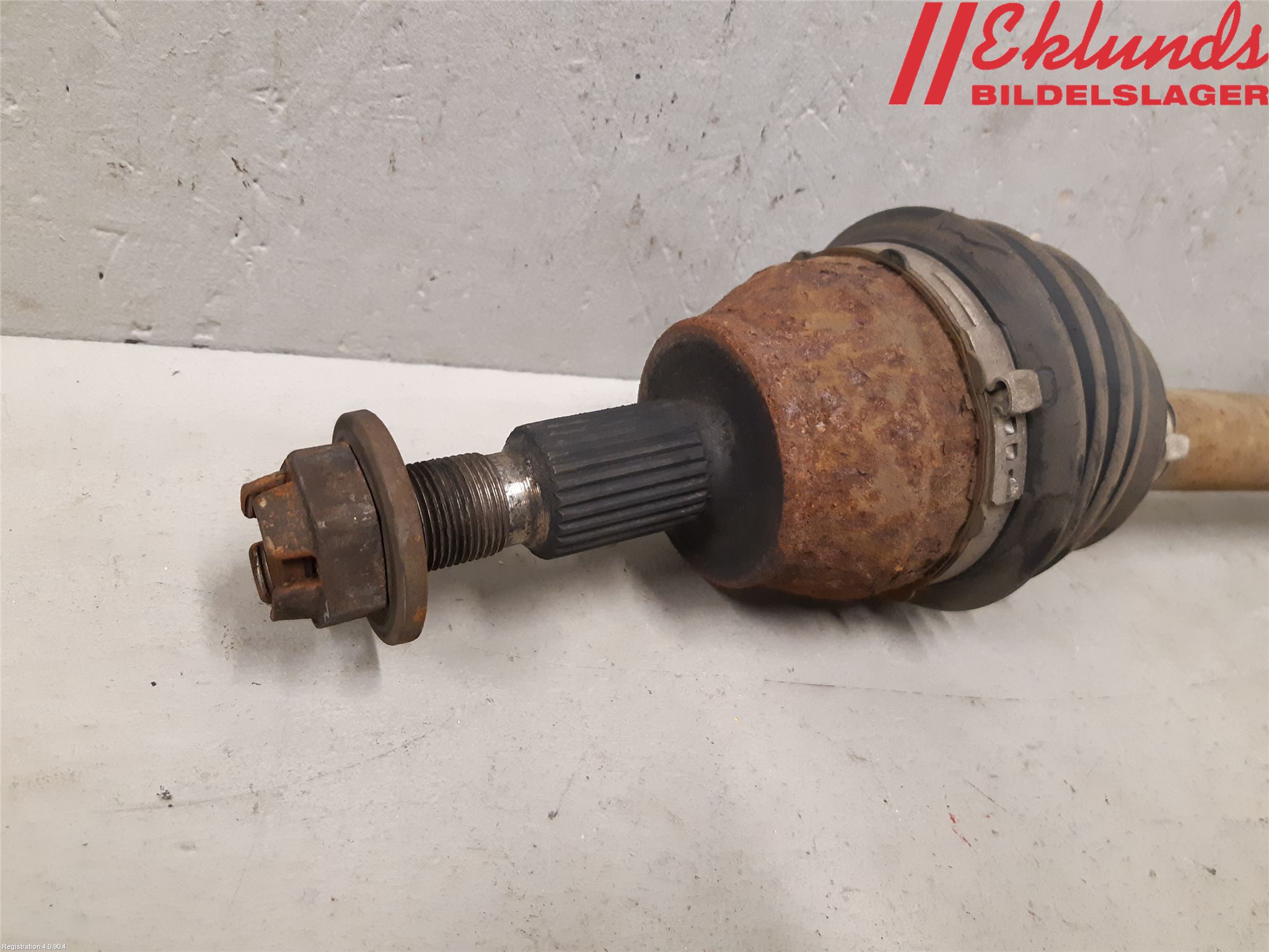 Ford TRANSIT/TOURNEO CONNECT 13-22 Drivaxel Fram Vänster