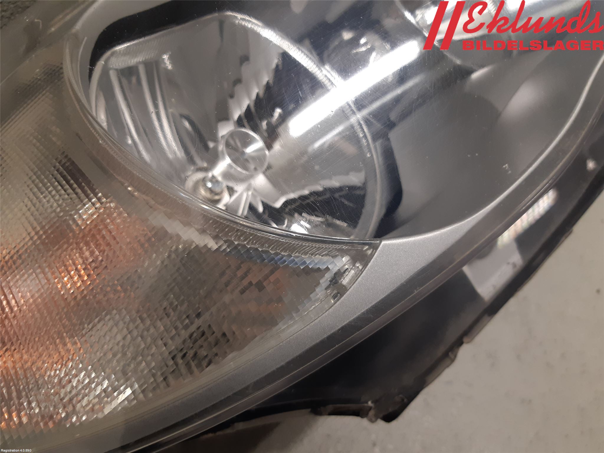 BMW 1 E87/81 5D/3D 03-11 Strålkastare Höger