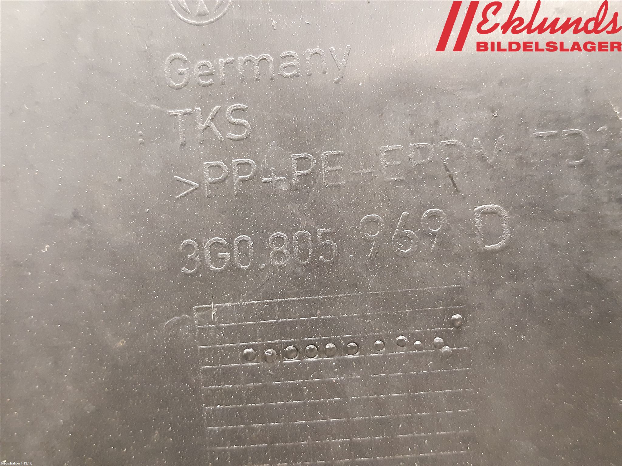 Volkswagen VW PASSAT 15-19 Skärm Inner
