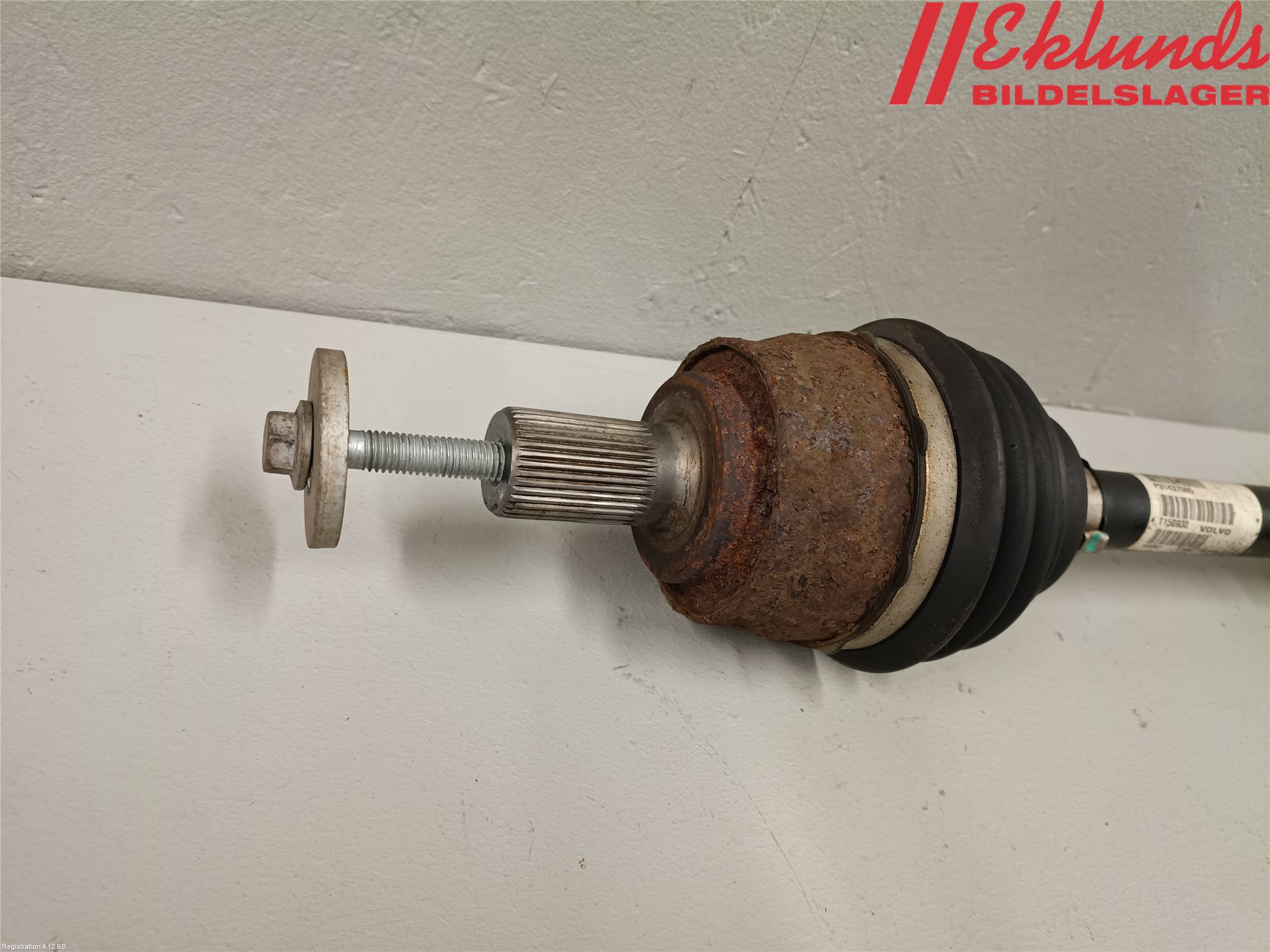 Volvo V40 12-19 Drivaxel Fram Vänster