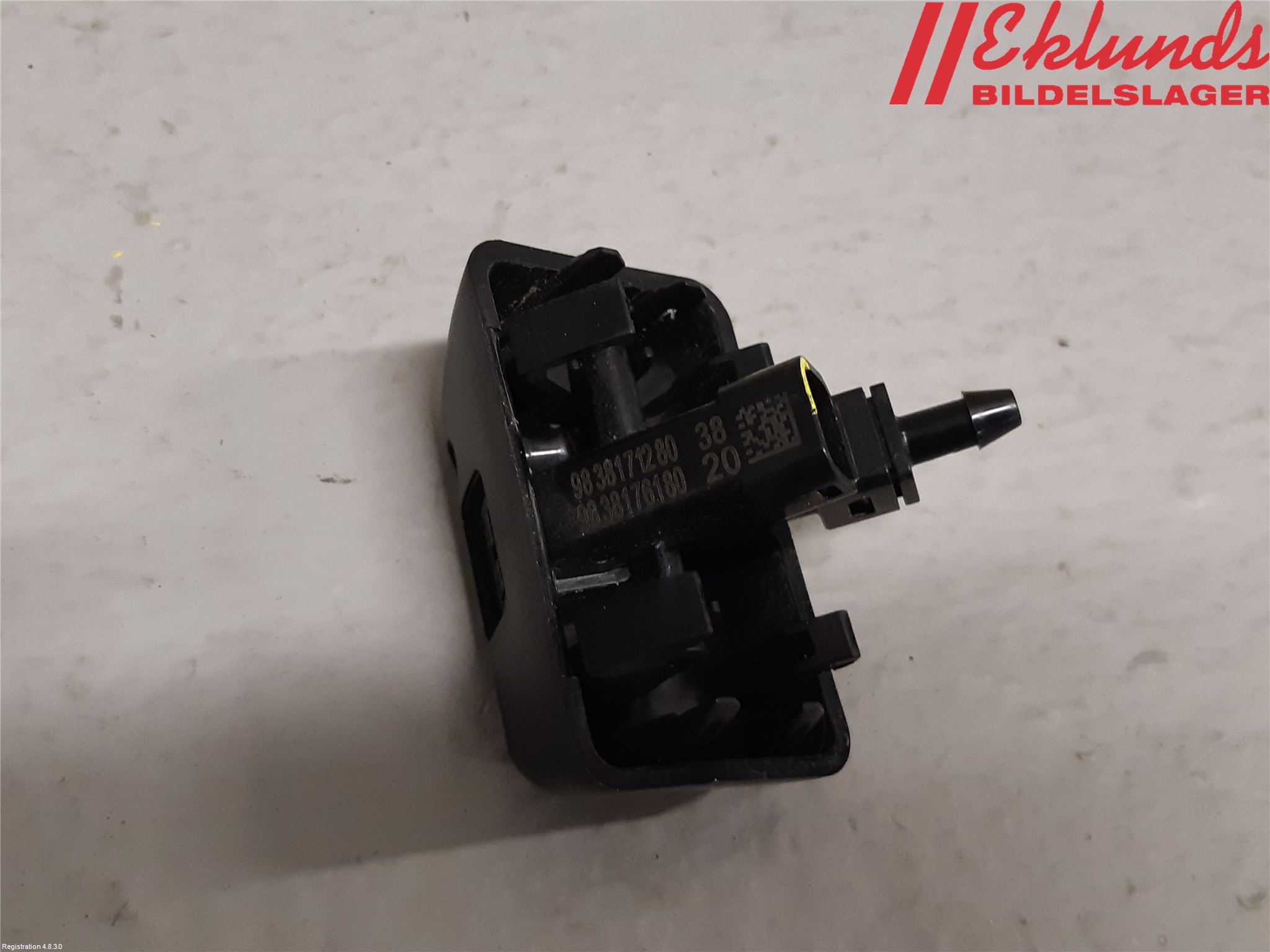 Peugeot 2008/E-2008 20- Spolarmunstycke Rutor