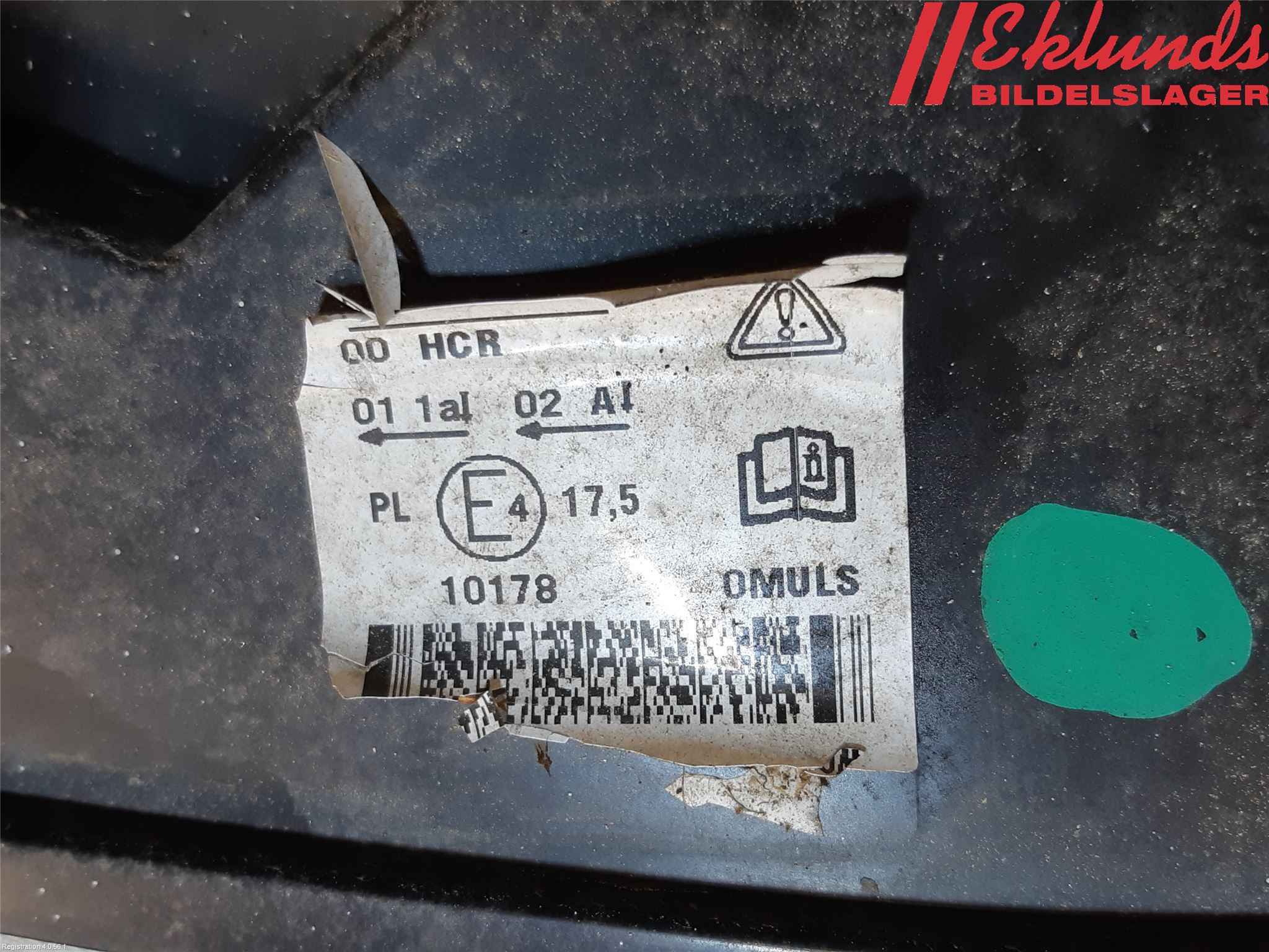 Ford FOCUS     04-07 Strålkastare Höger