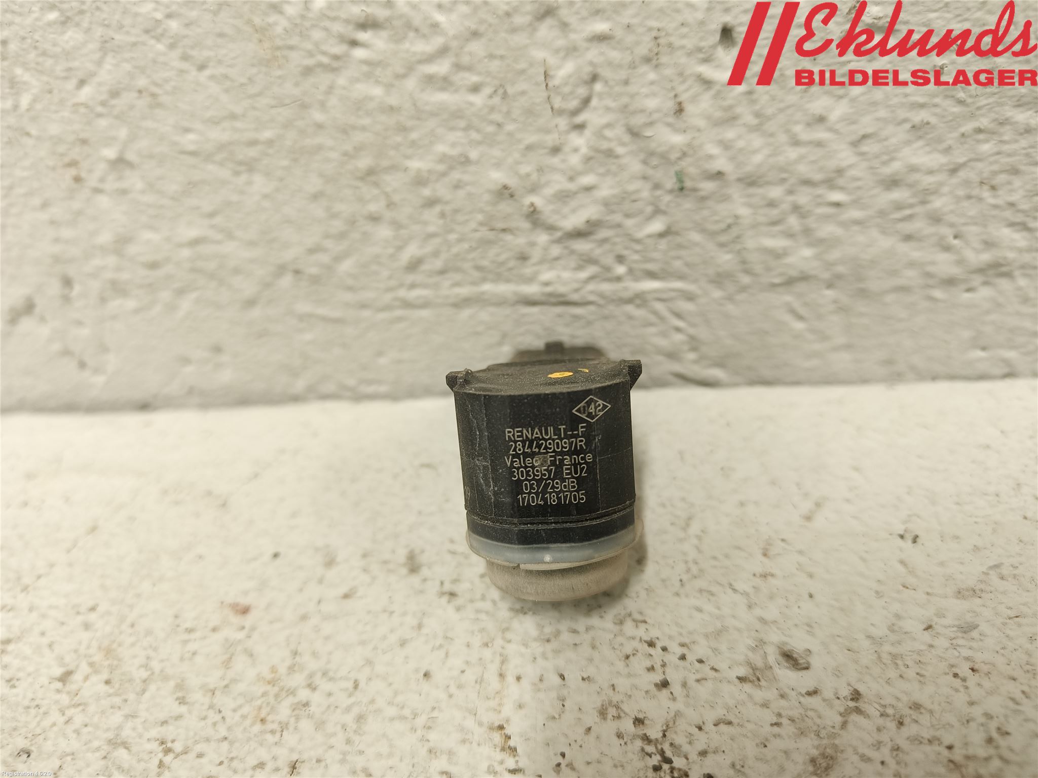 Nissan NV400 12-24 Parkeringshjälp Backsensor