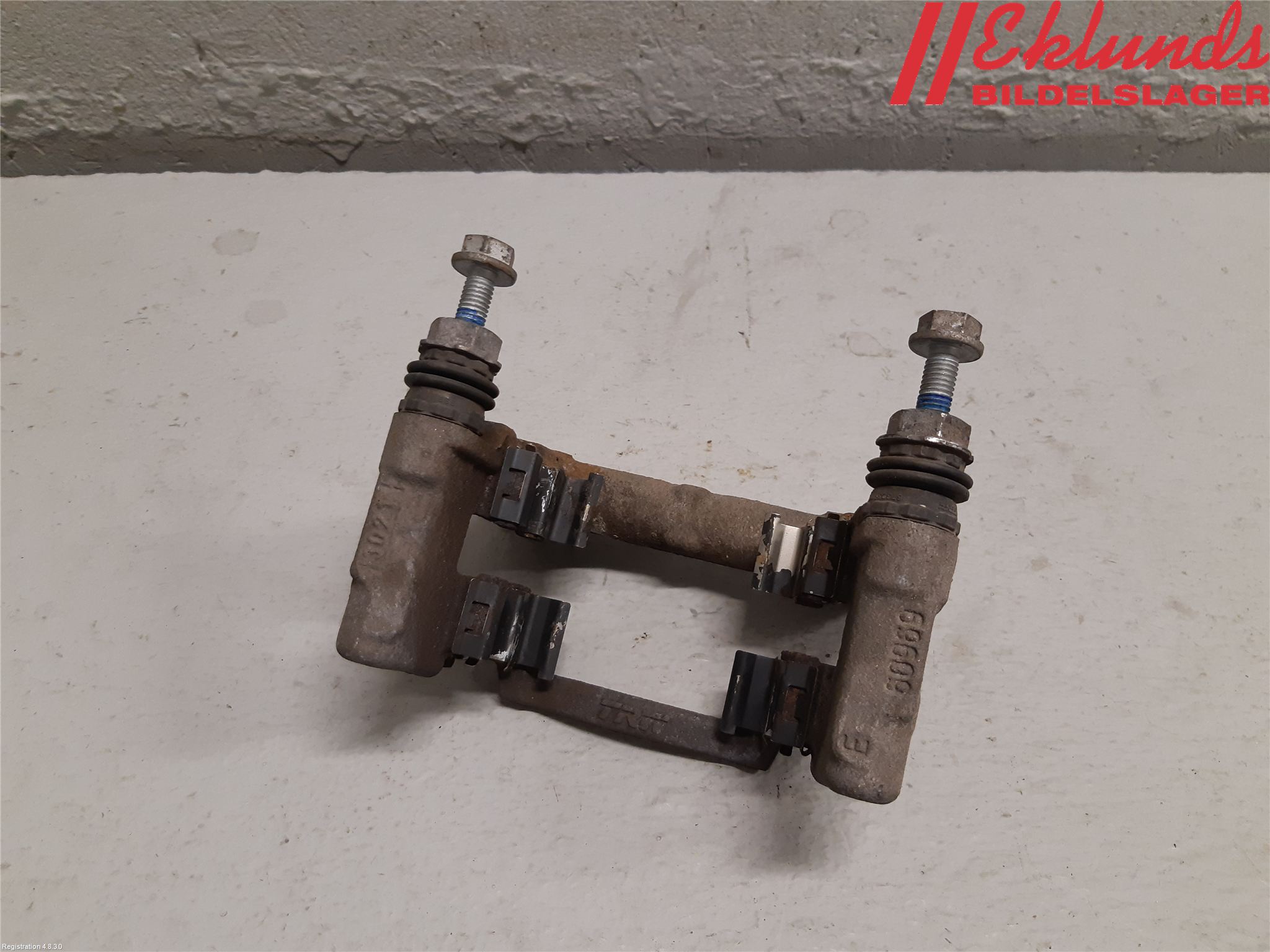 Peugeot 2008/E-2008 20- Bromsokshållare