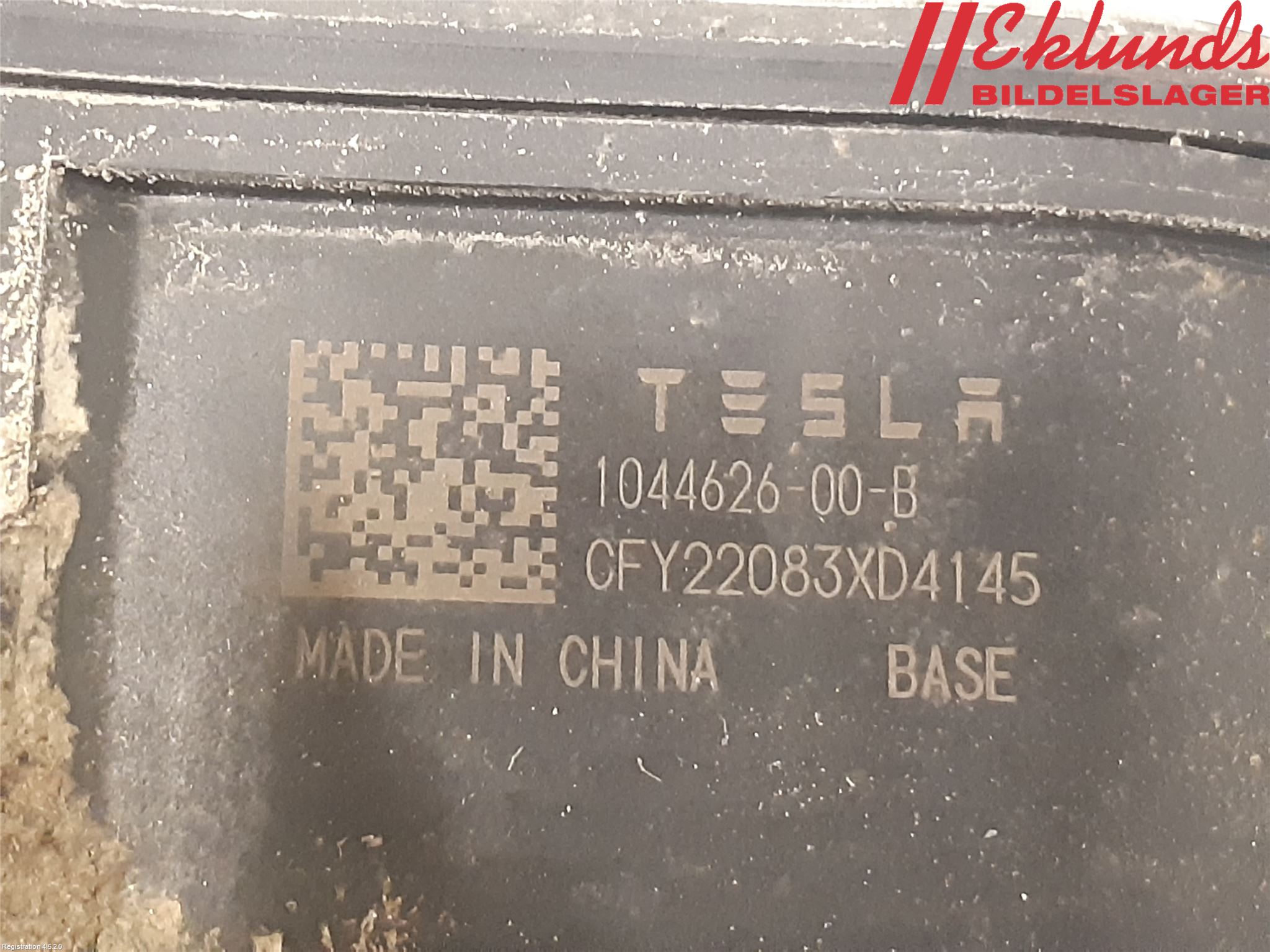 Tesla MODEL Y 21- Bromsok Bak Höger