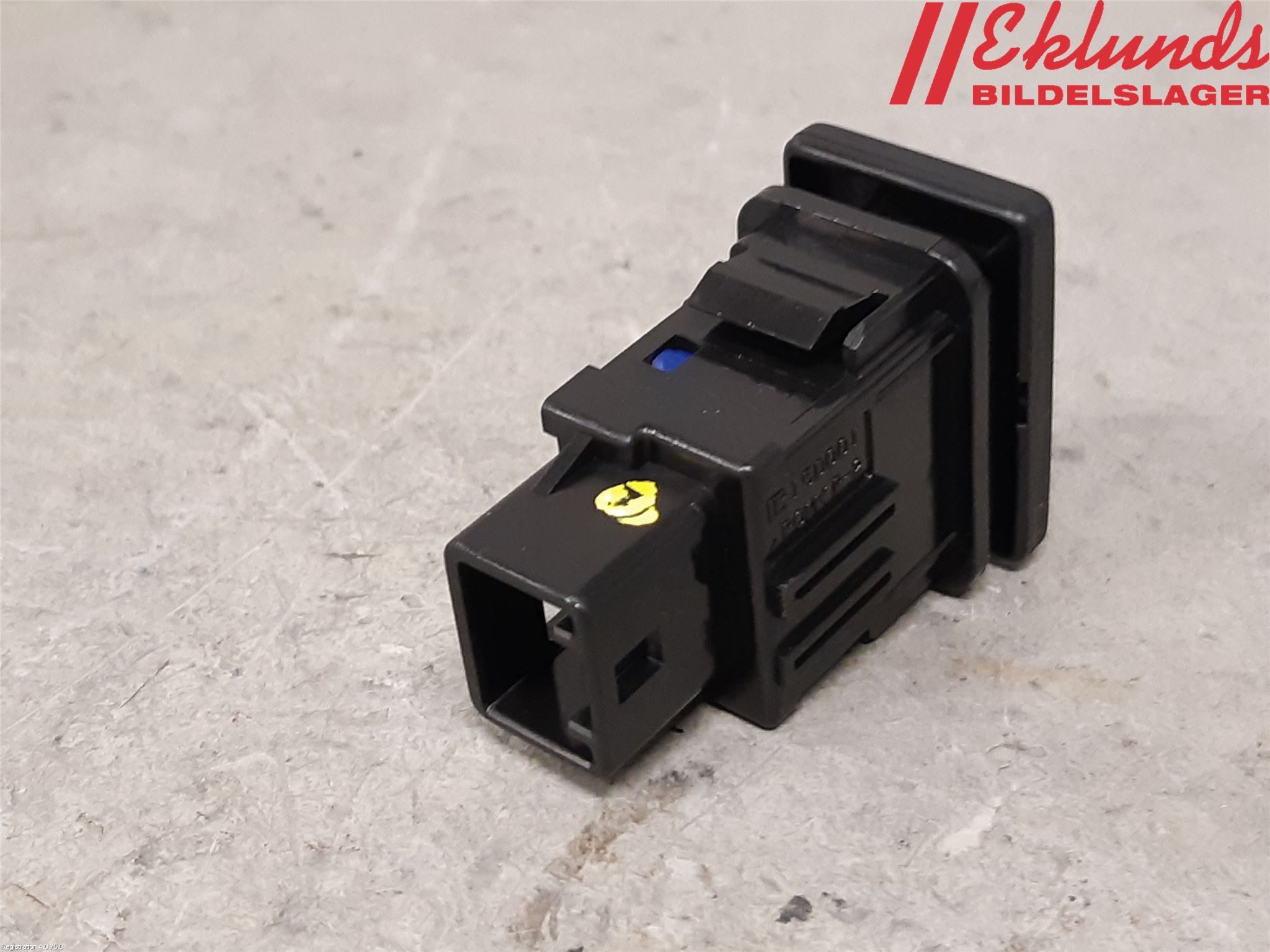 Toyota C-HR 16-23 Strömställare Övrigt