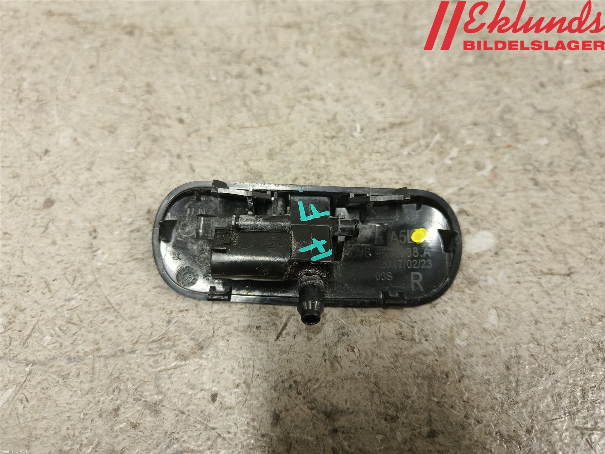 Audi A5 17- Spolarmunstycke Rutor