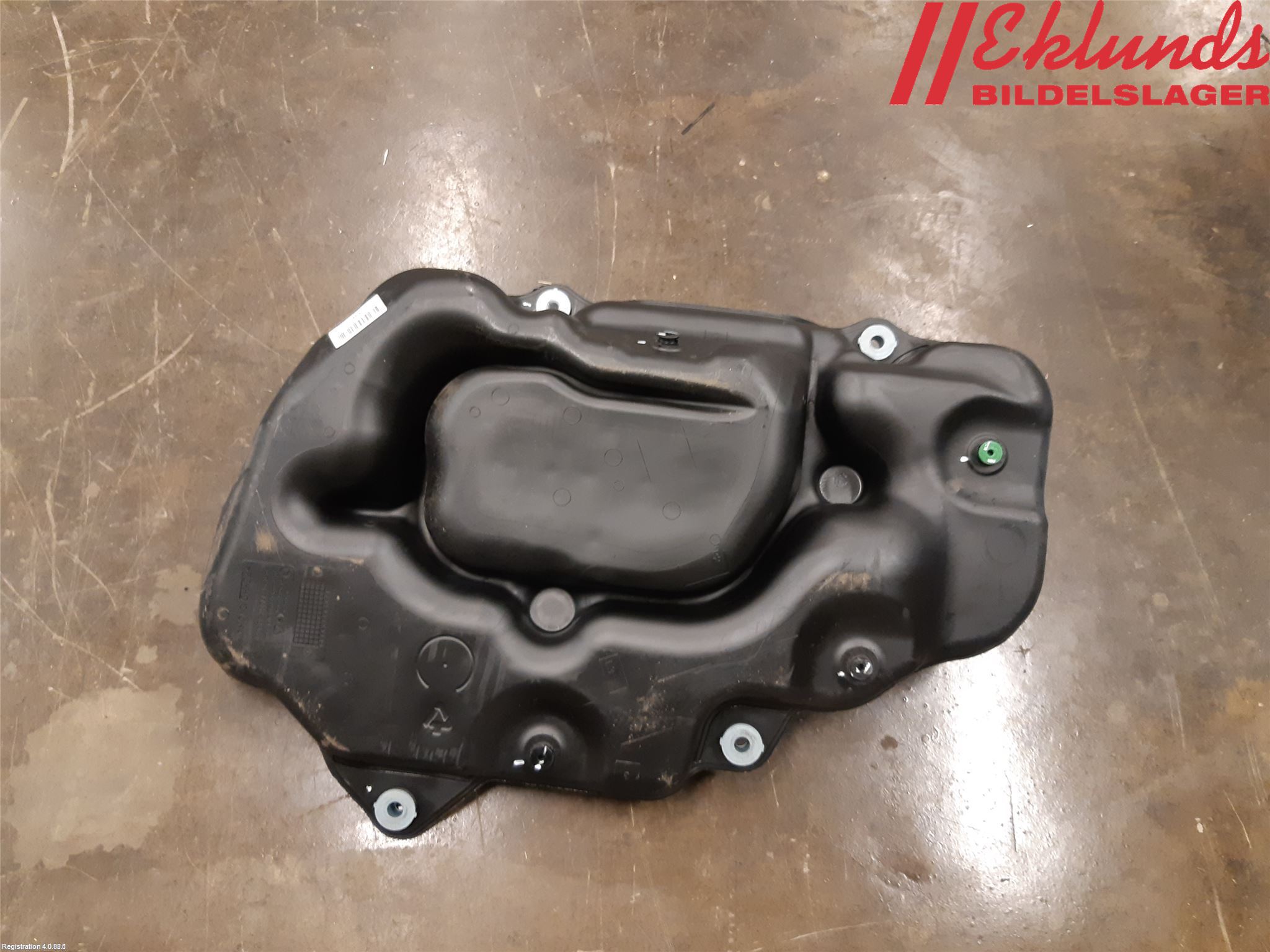 Toyota COROLLA 19- Bränsletank