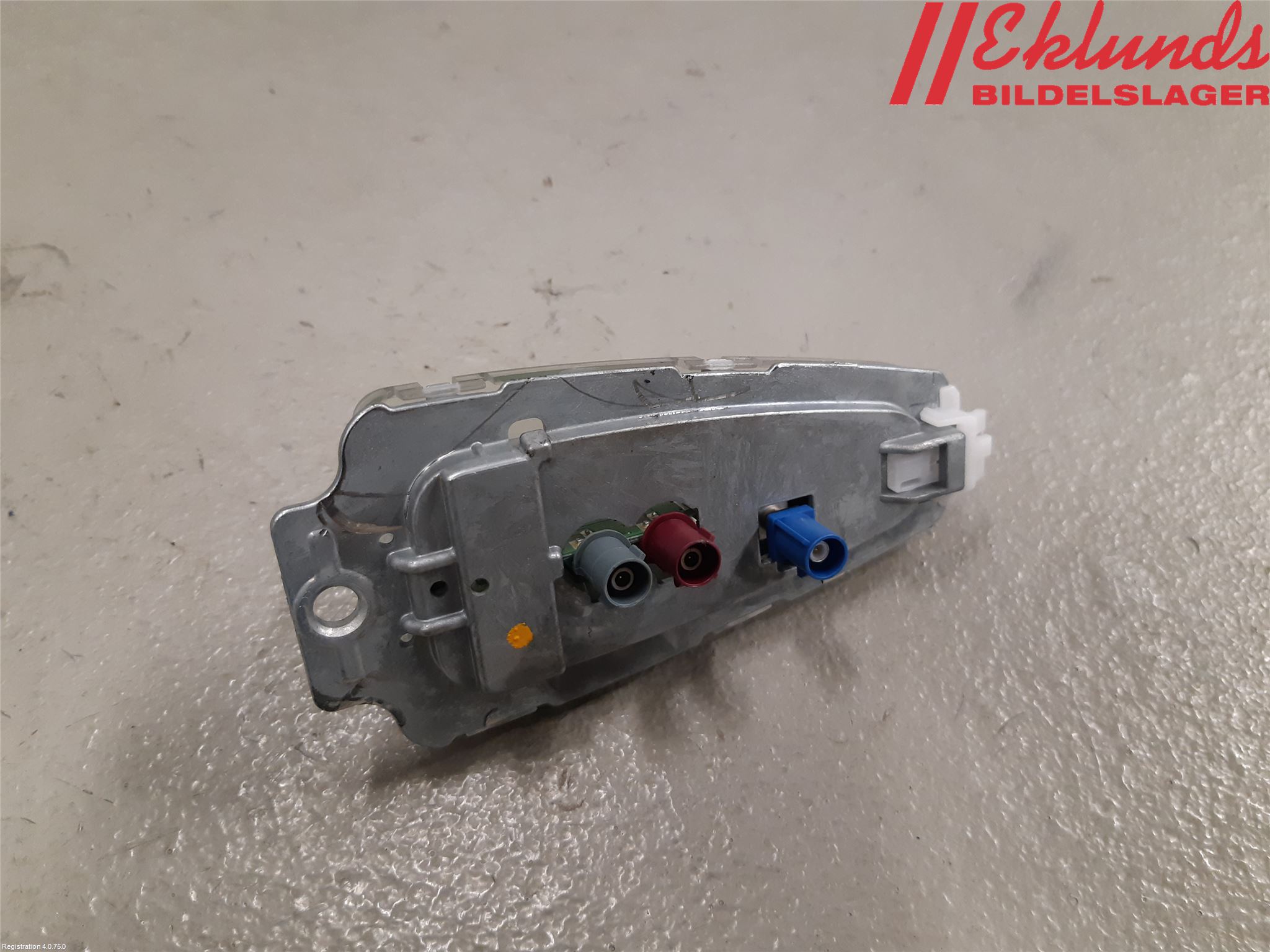 BMW X6 F16 14-19 Antenn