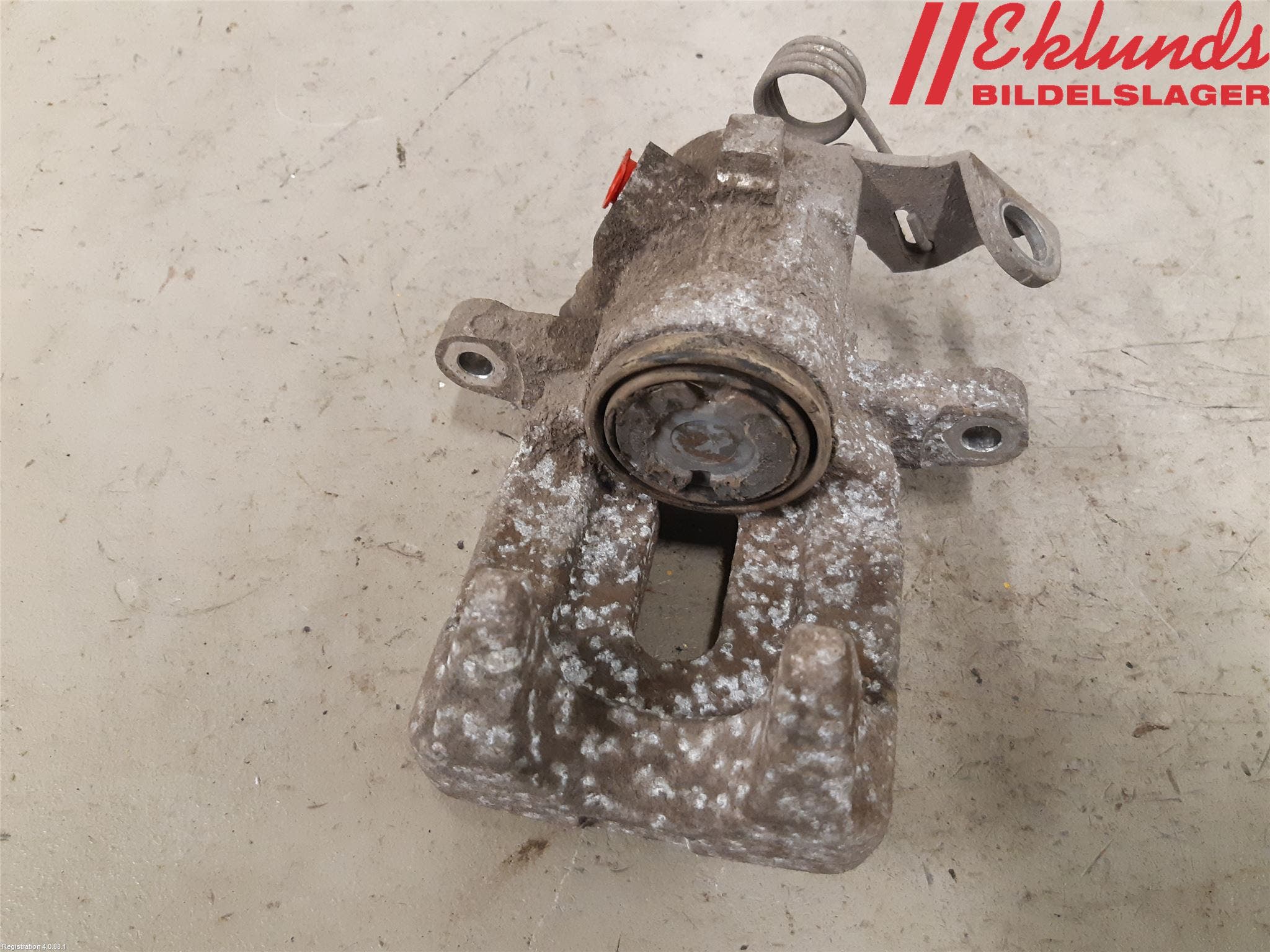 Opel CROSSLAND X 18- Bromsok Bak Höger