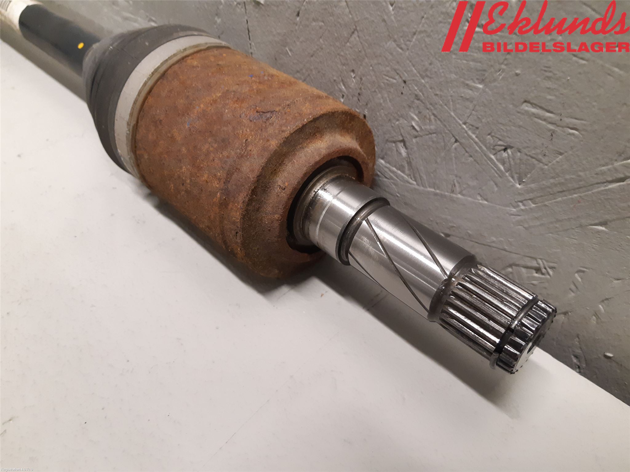 Volvo XC70 14-16 Drivaxel Bak Höger