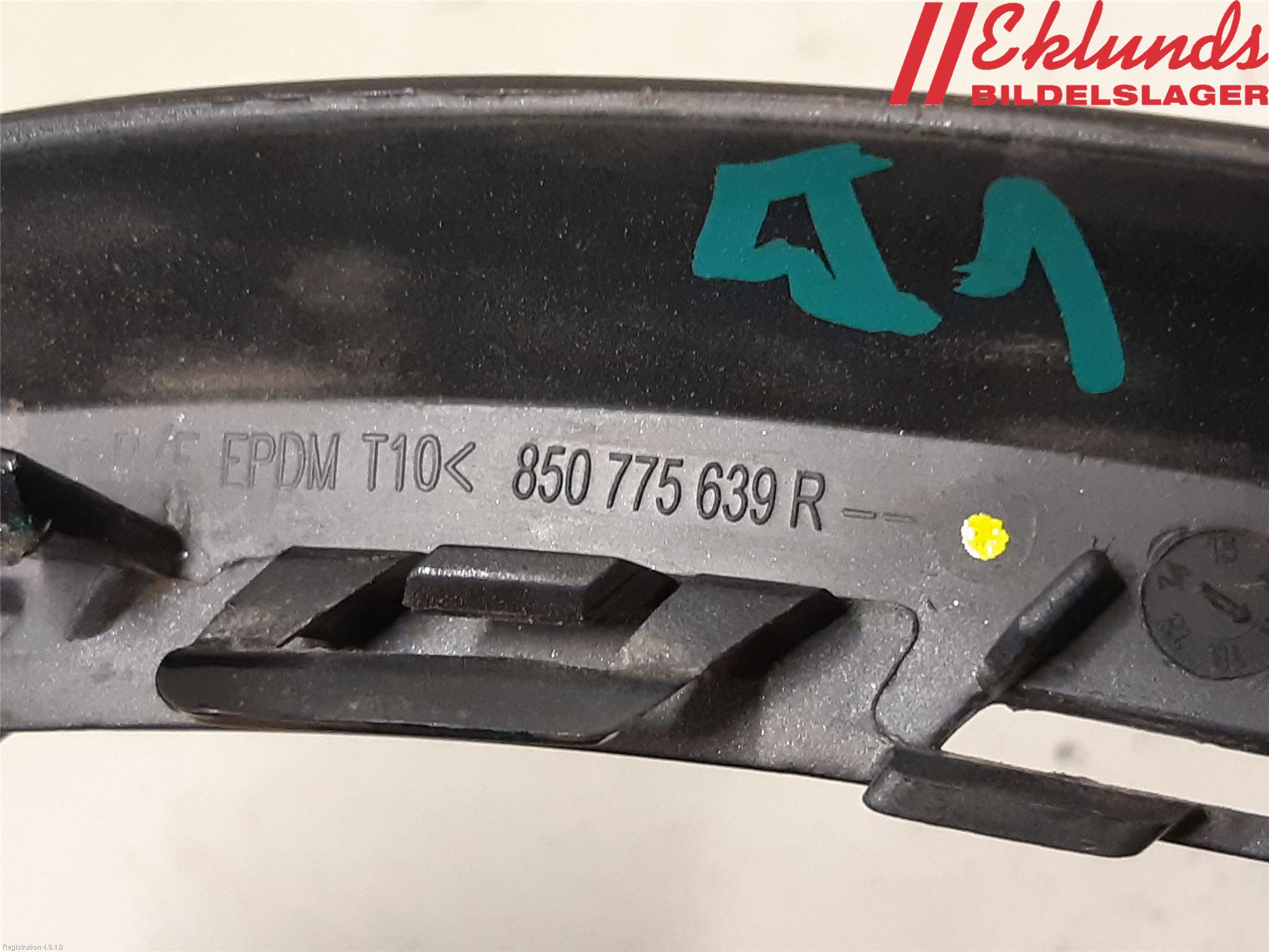 Renault CLIO IV 16-19 Stötfångarlist Bak