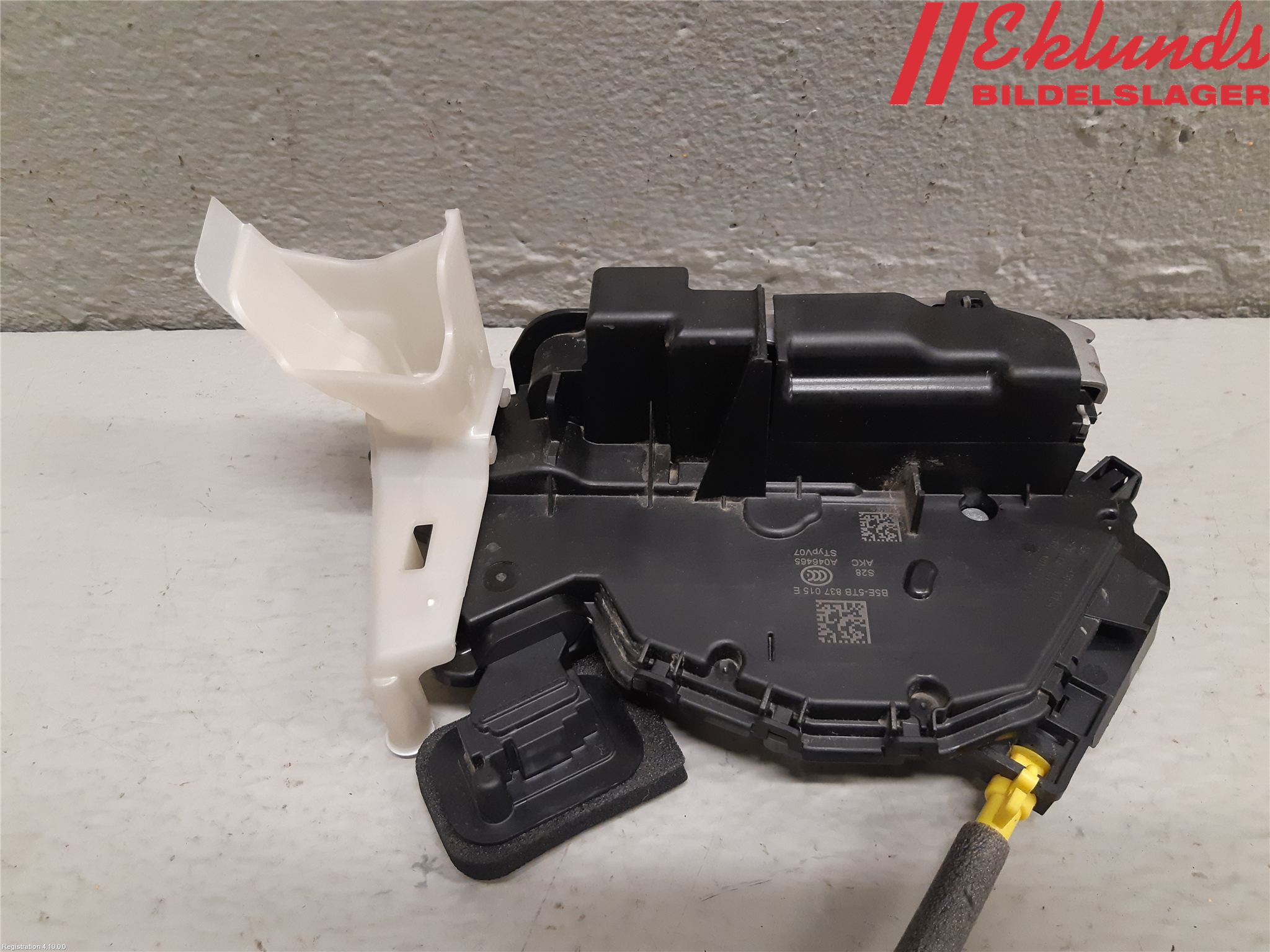 Audi A3/S3 8Y 21- Låskista-Dörrlås