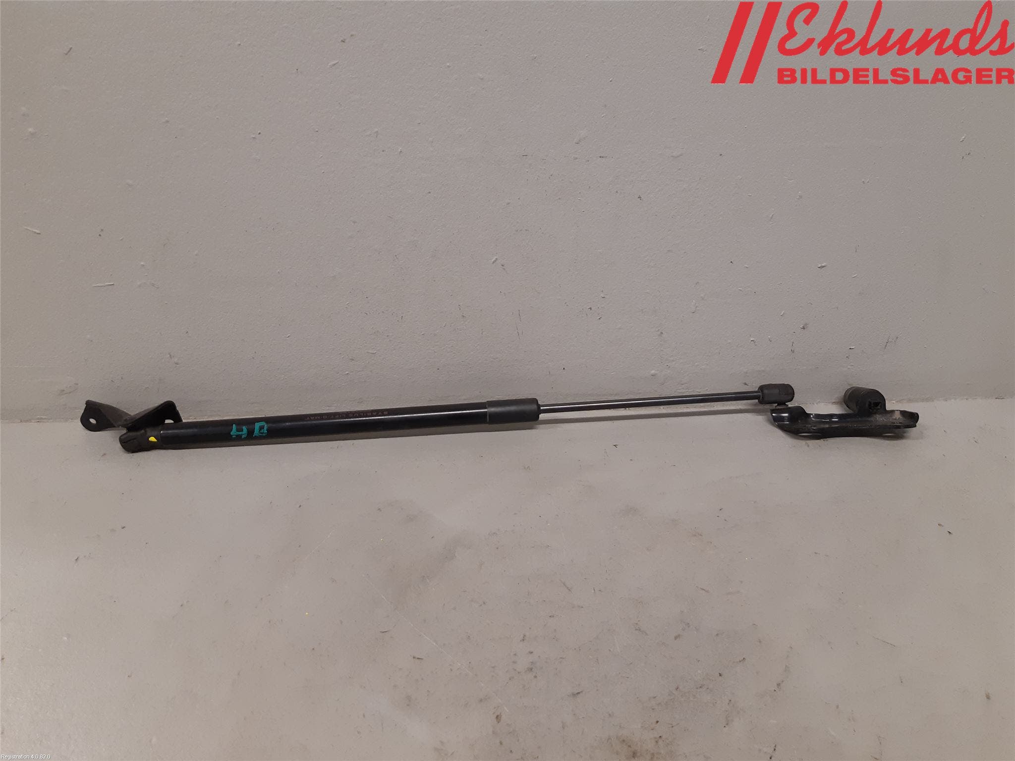 Toyota COROLLA 19- Gasfjäder Baklucka