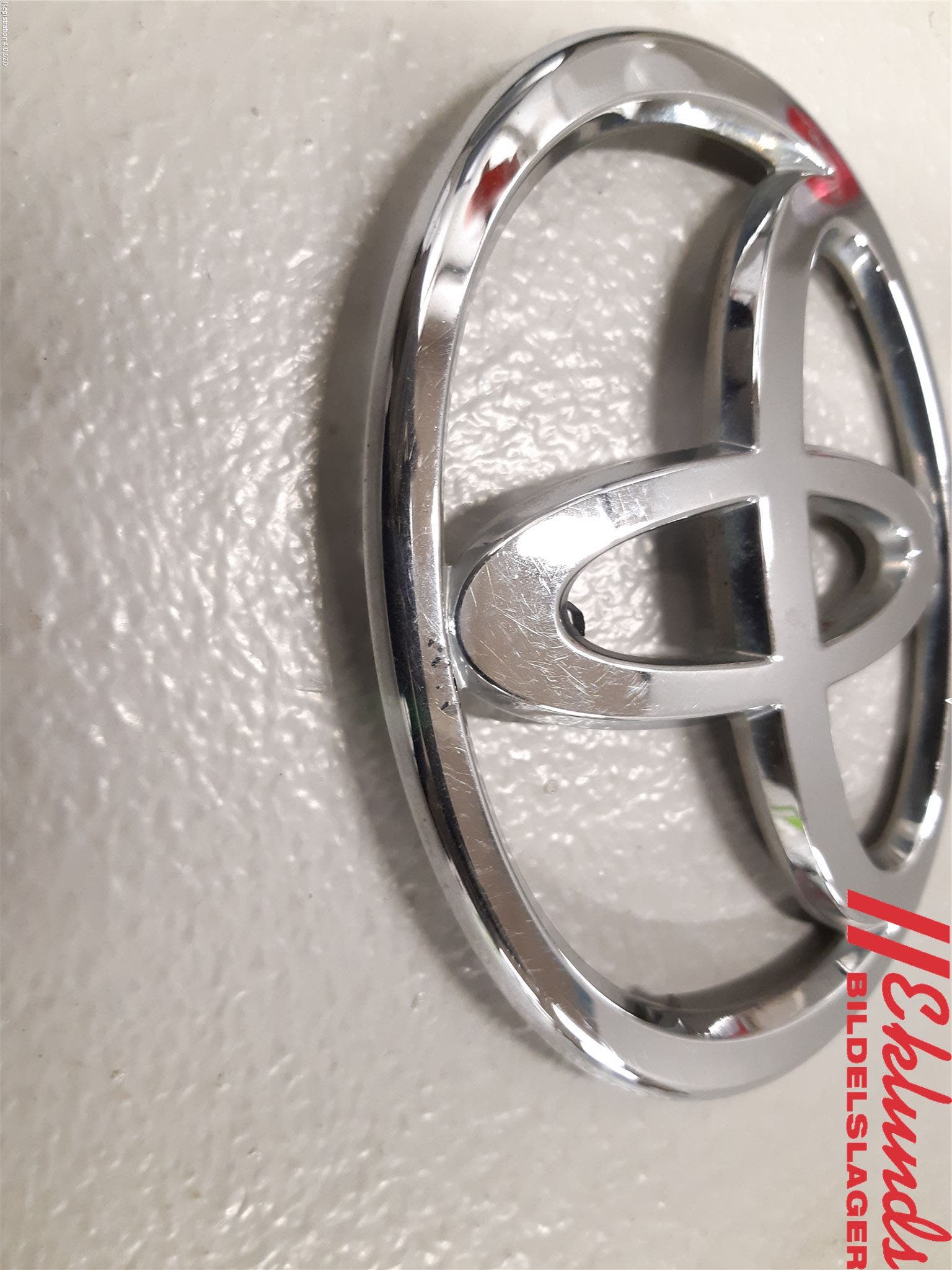 Toyota PRIUS NWH20 04-08 Emblem