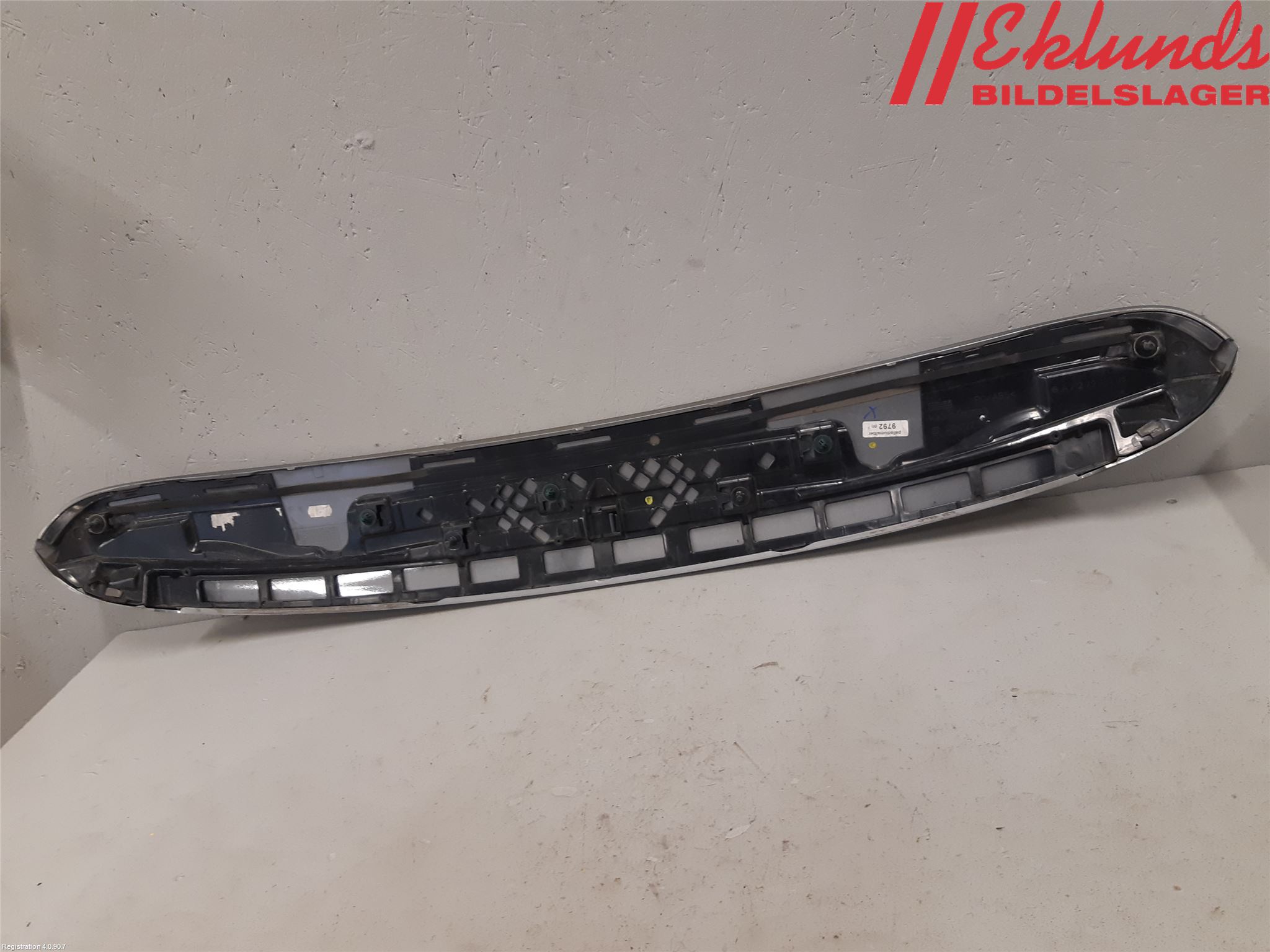 Mercedes-Benz MB E-KLASS (W212) 09-16 Spoiler Baklucka