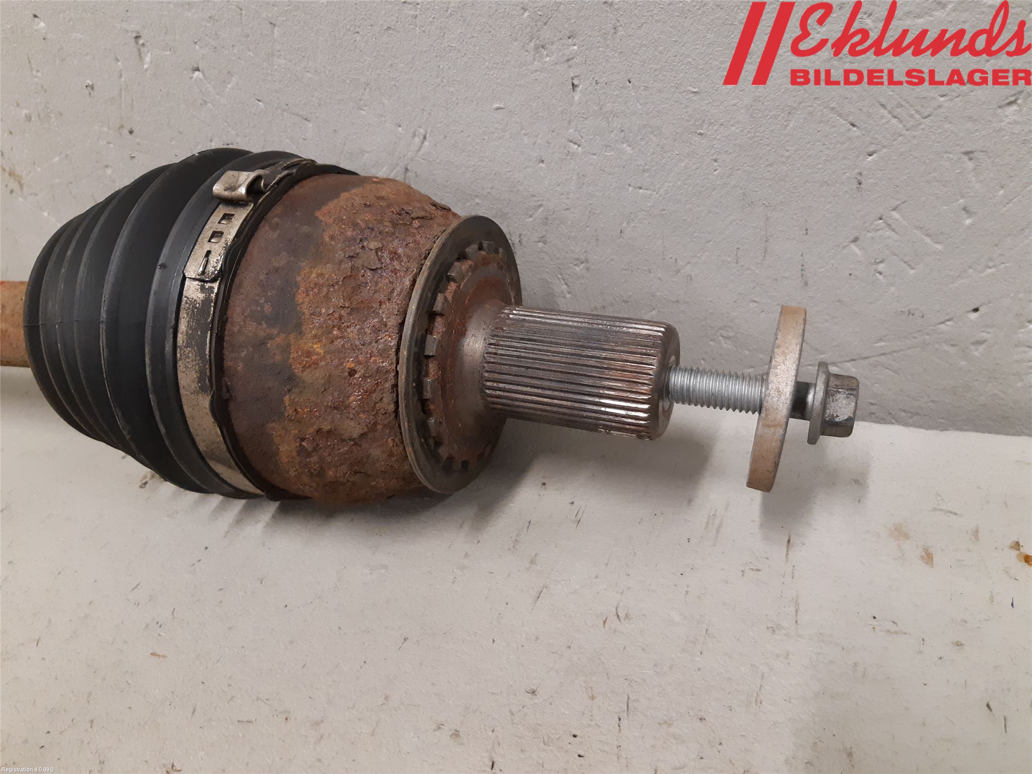 Volvo V60 11-13 Drivaxel Fram Vänster